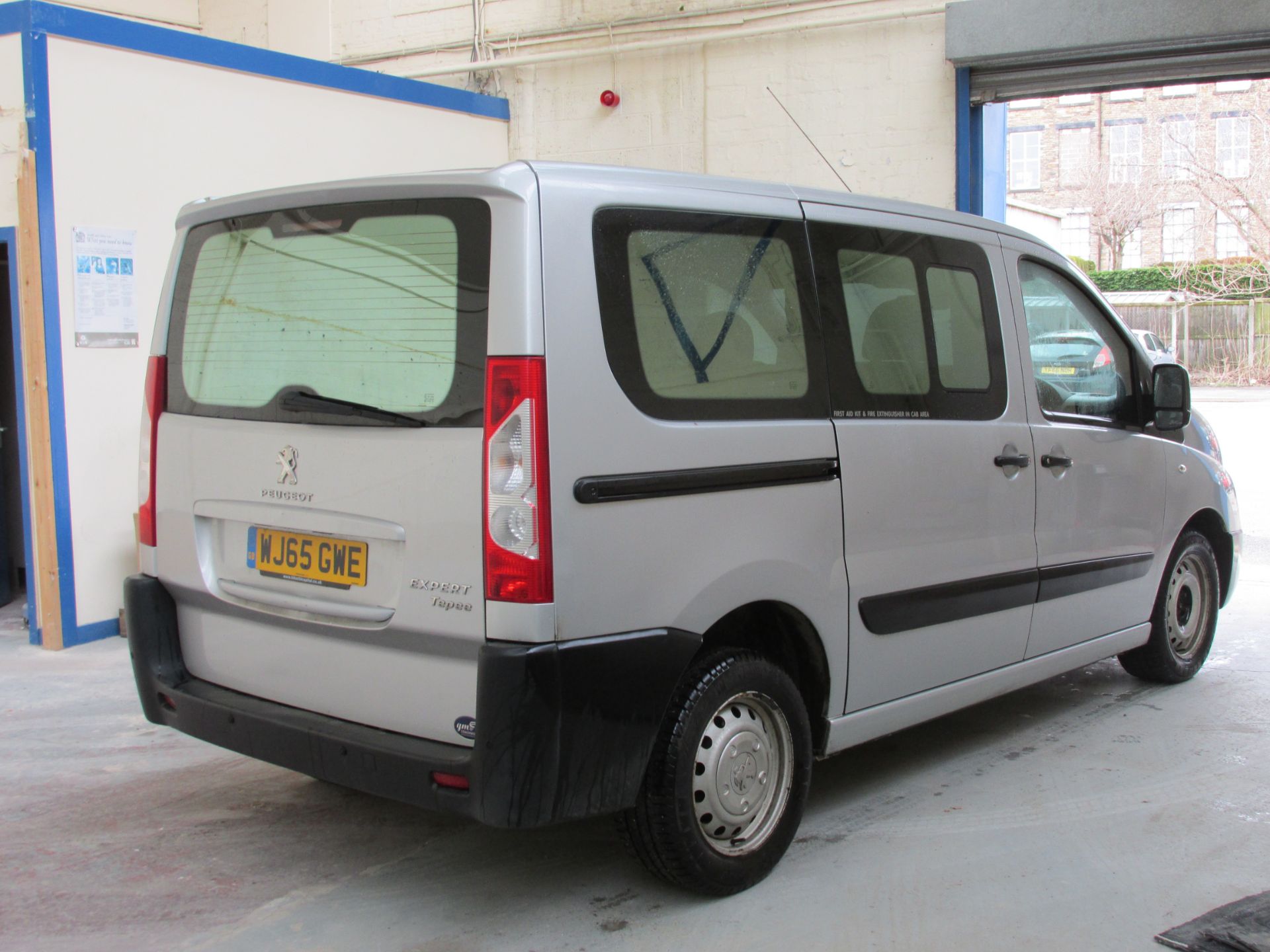 WJ65 GWE Peugeot Expert Teepee 5 Seater Crew Van / MPV - Image 5 of 7