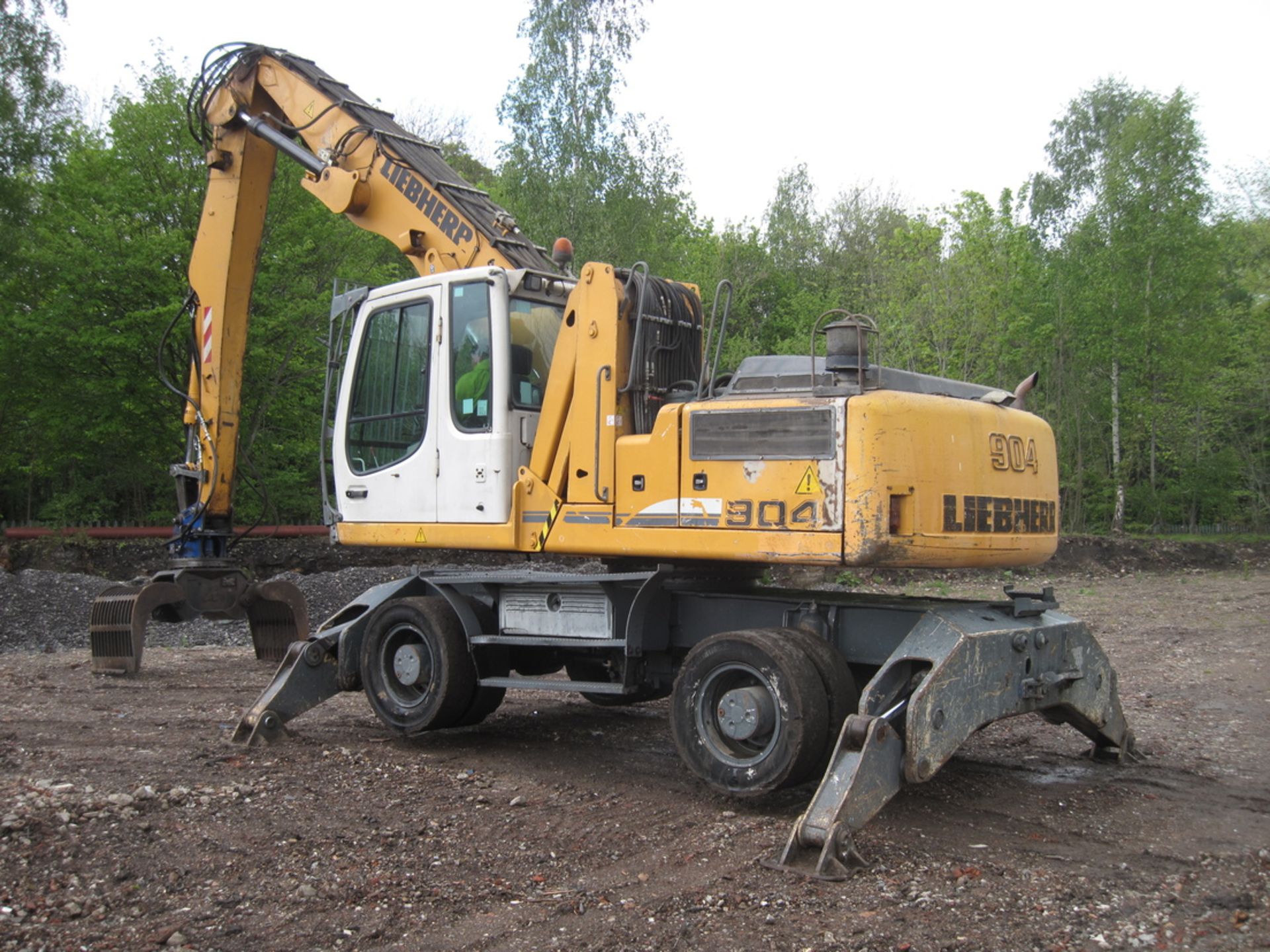 Liebherr 904C Excavator - Image 2 of 2