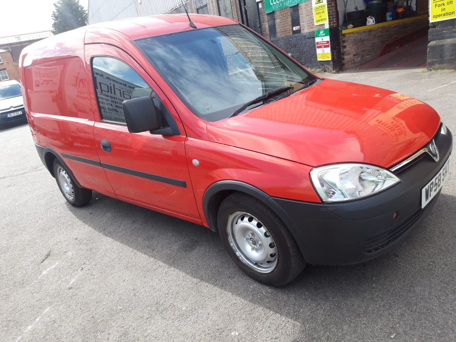 2009 Vauxhall Combo Panel Van with Side Loading Door. - Image 8 of 9