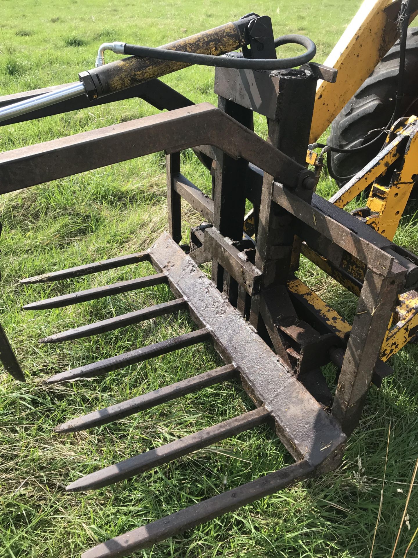 1986 Massey Ferguson 298 4wd Tractor with Loader - Image 4 of 8