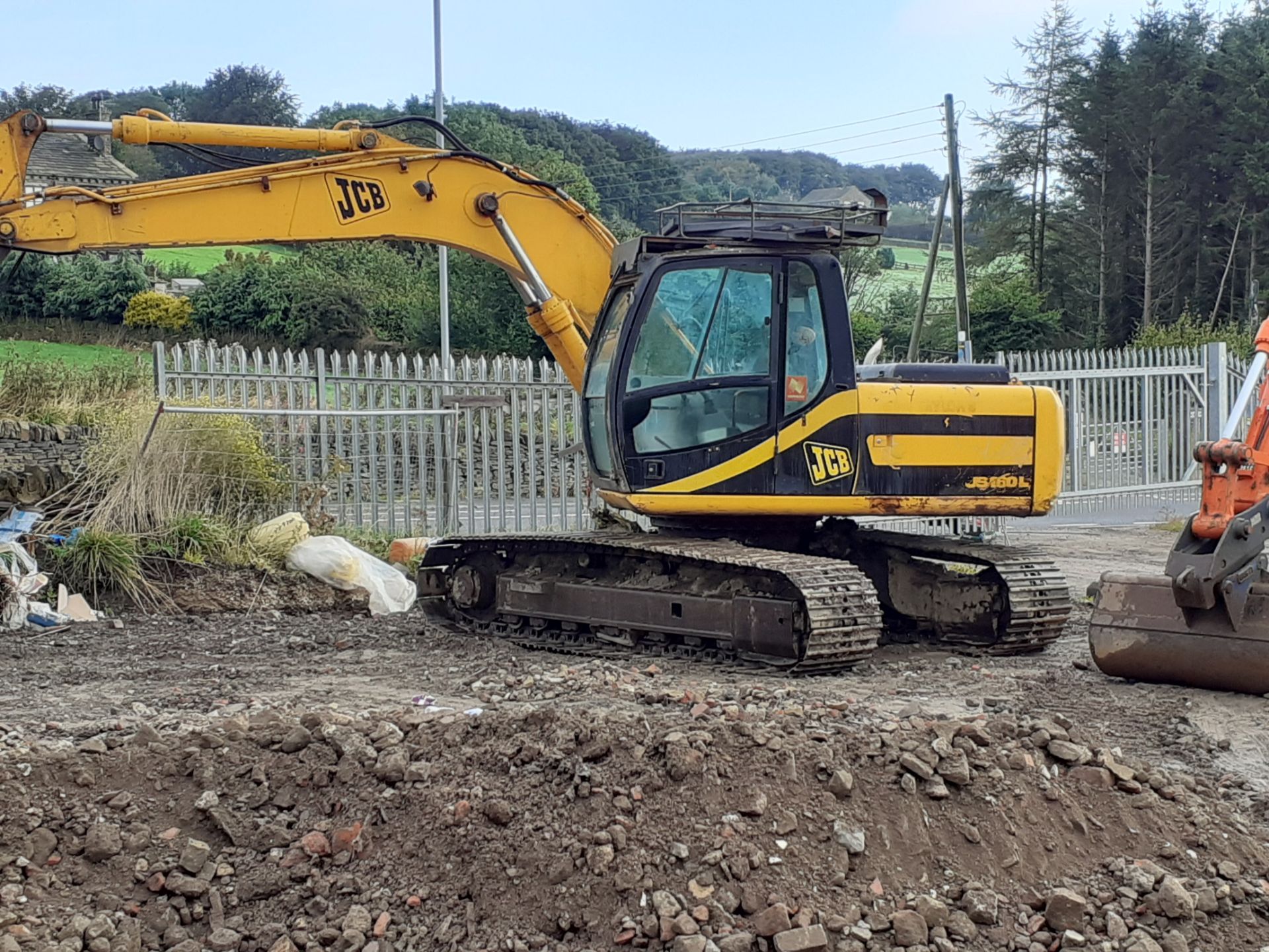 2001 JS160L Excavator, 10992 running hours - Image 2 of 5