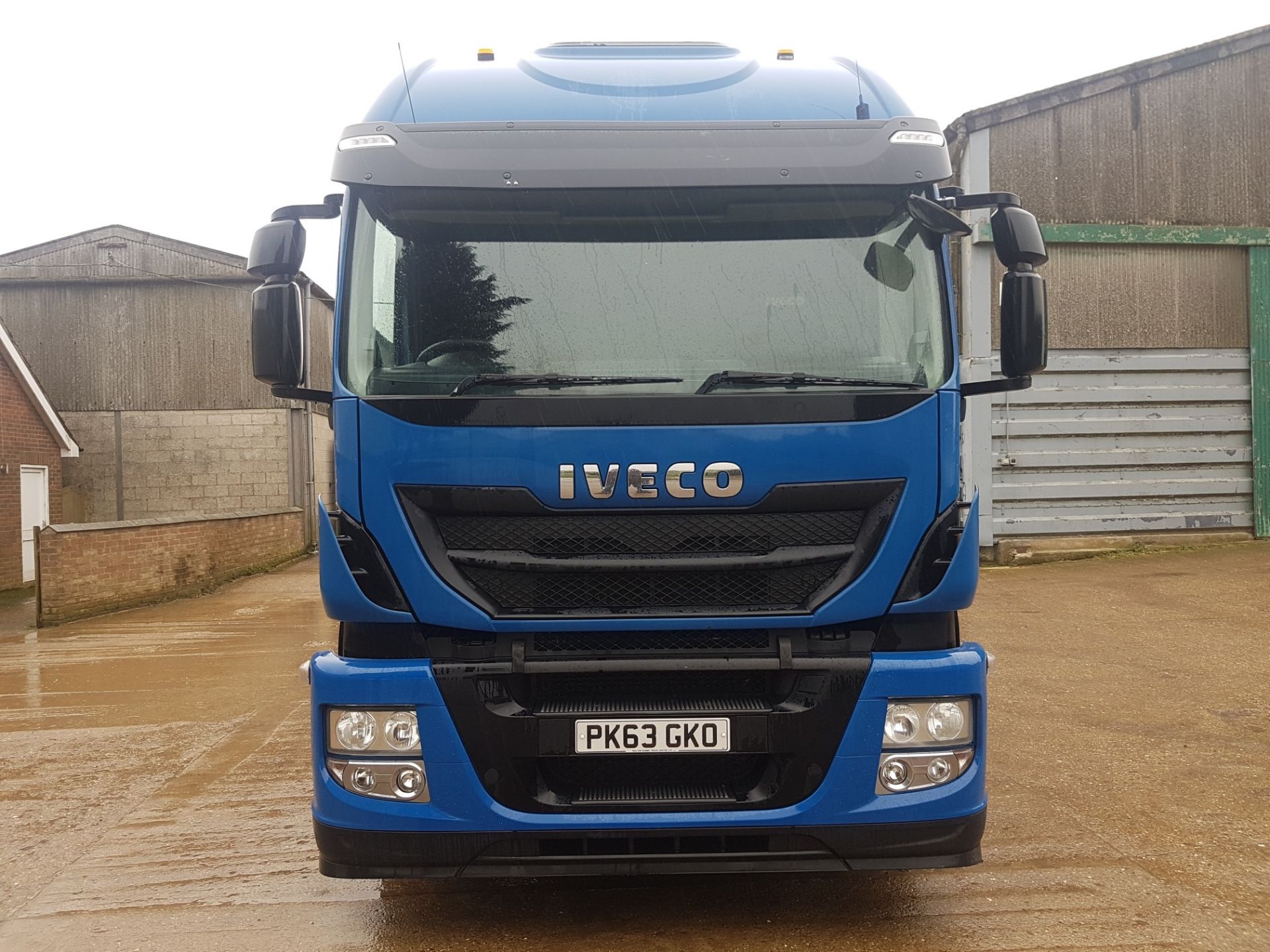 Iveco Stralis 6x2 Tractor Unit CW Tipper Gear - Image 2 of 19