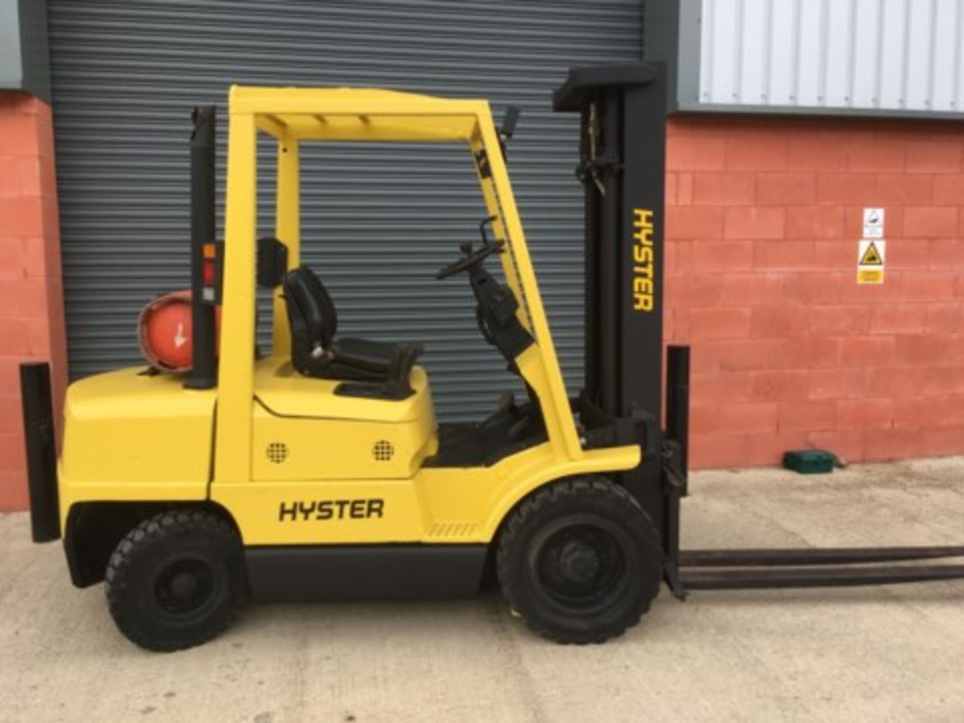 2007 Hyster H3.0XM Gas Forklift - Image 5 of 5