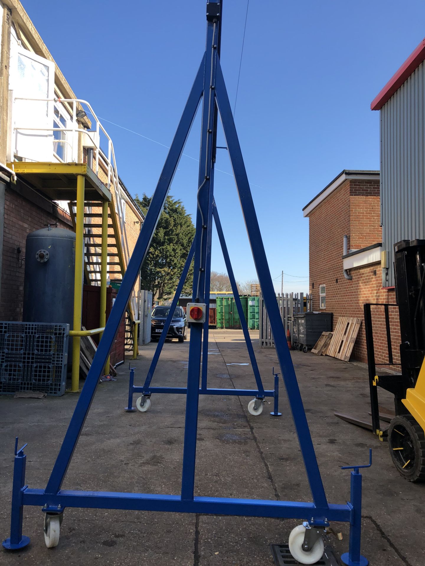 A-Frame Hoist 1000KG Capicity - Image 2 of 10