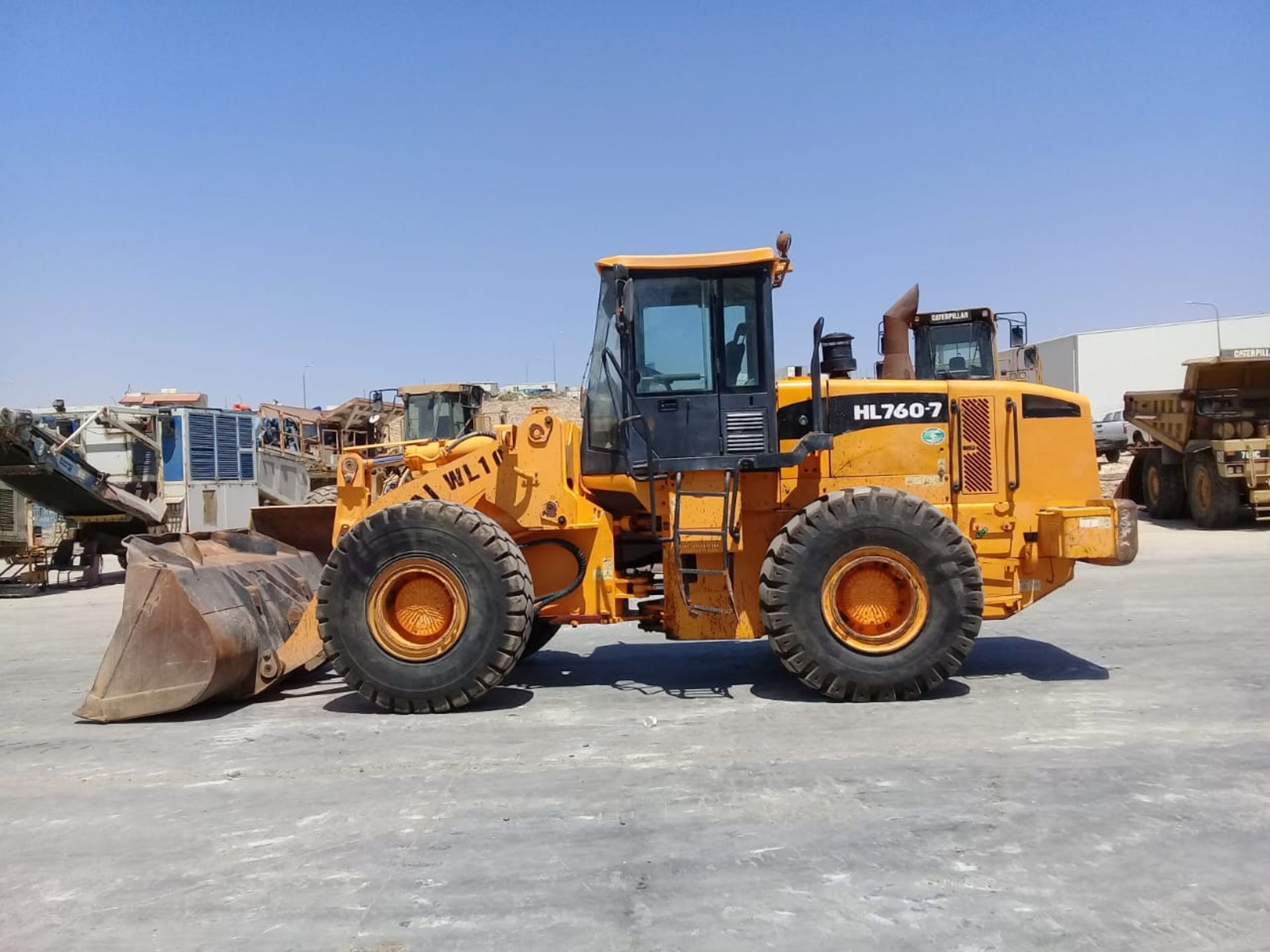 HYUNDAI HL760-7 WHEEL LOADER - Image 2 of 25