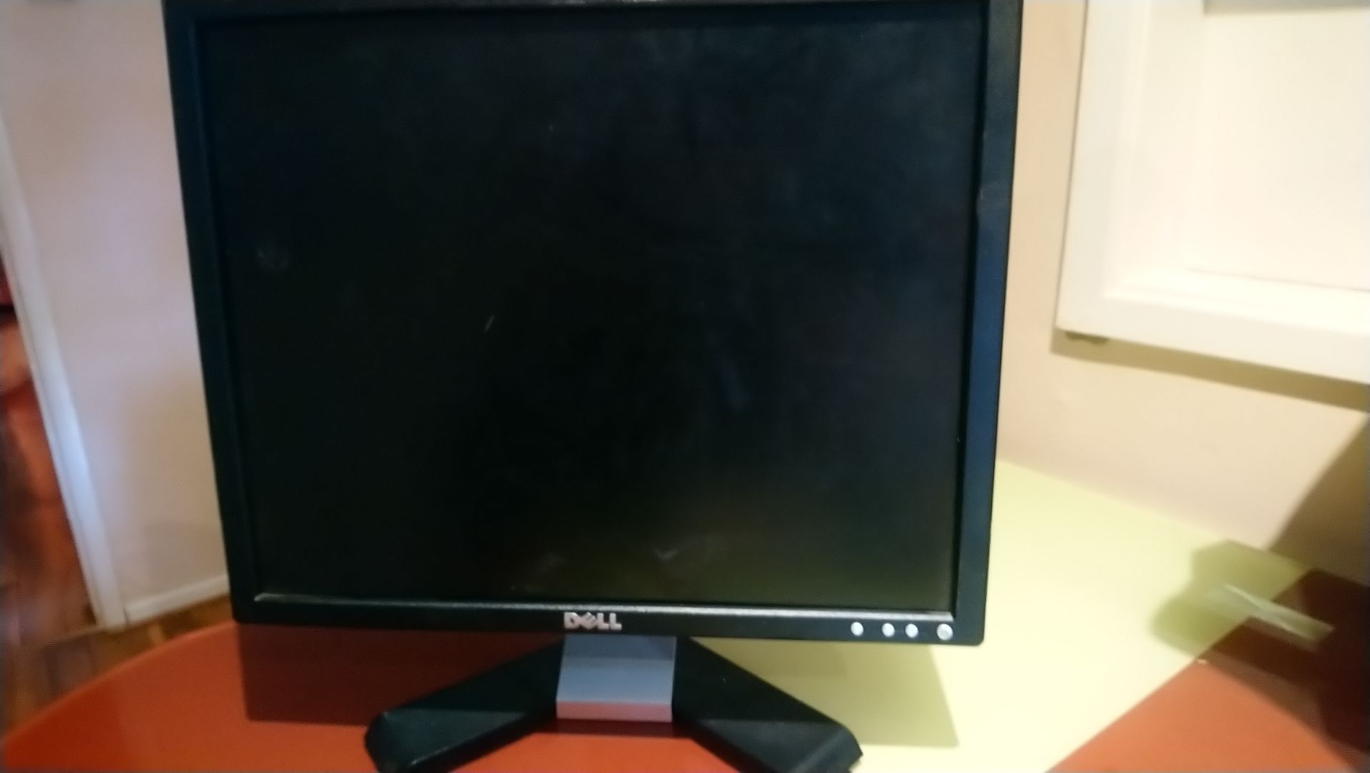 Dell monitor - Image 2 of 2