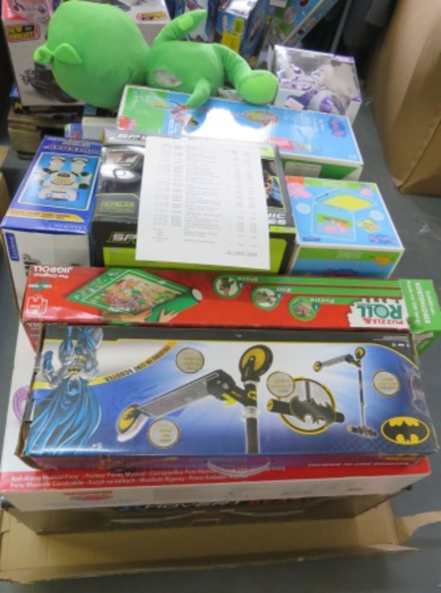 PALLET OF BRAND NAME TOYS - CUSTOMER RETURNS - RRP £1220 - Image 2 of 3