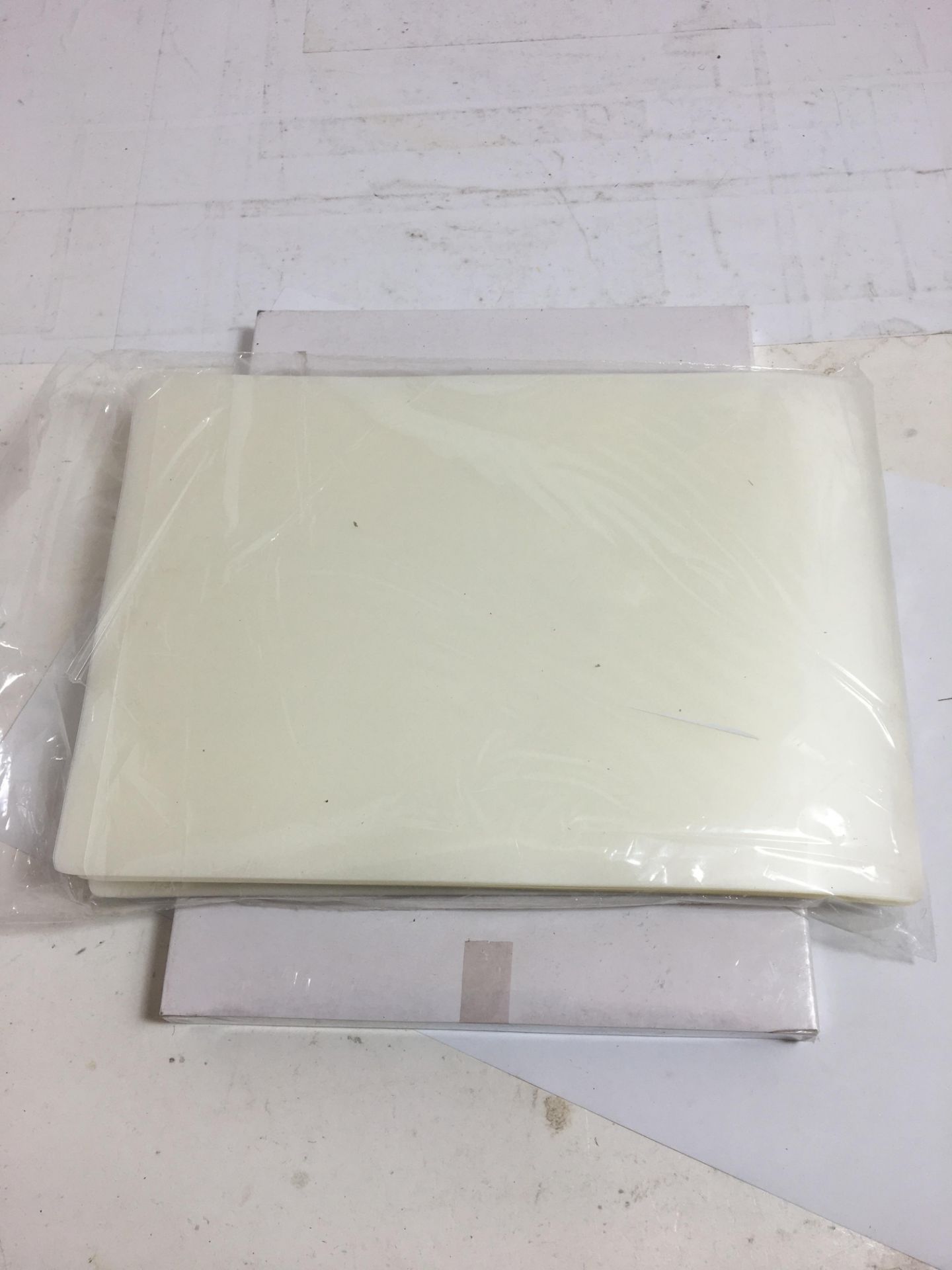 5 x 100 Laminating Pouch Film - Image 2 of 3