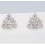 IGI Certified 18 K / 750 White Gold Diamond Earrings