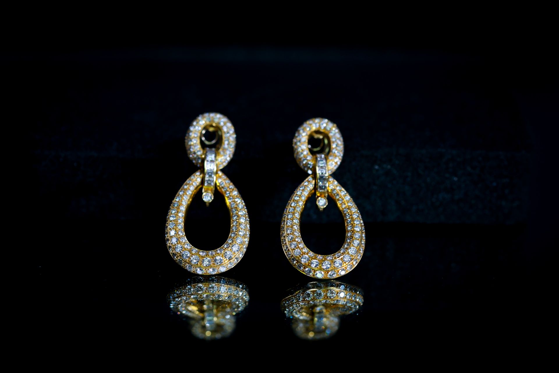 Beautiful Bespoke pendant earrings, 18k yellow gold, set with 4.6cts of VS clarity diamonds - Image 13 of 16