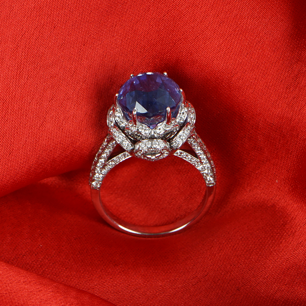 14 K / 585 White Gold Blue Sapphire (IGI Certified) & Diamond Ring - Image 7 of 8