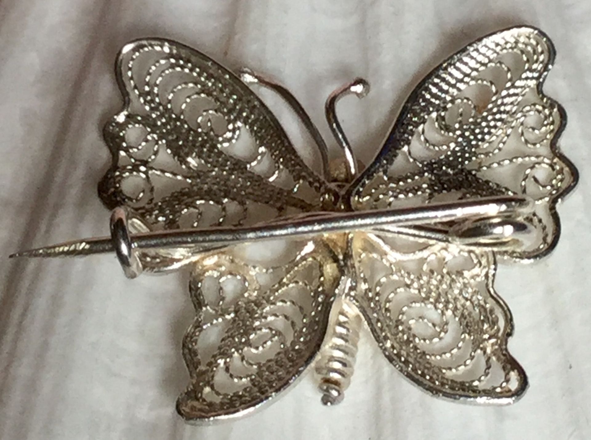 Vintage Silver Butterfly brooch Maltese fine filigree detail exquisite - Image 3 of 4