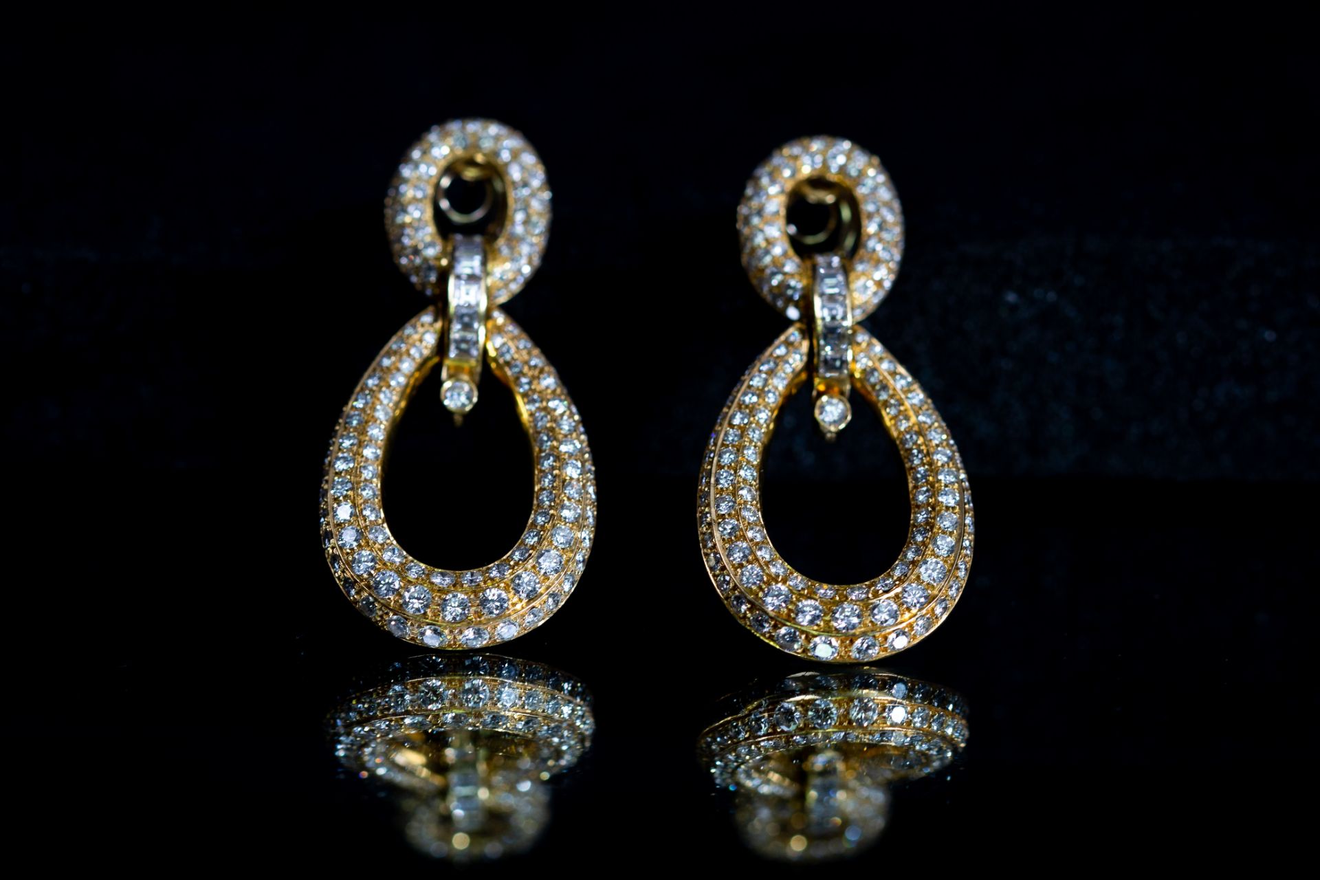 Beautiful Bespoke pendant earrings, 18k yellow gold, set with 4.6cts of VS clarity diamonds - Image 7 of 16