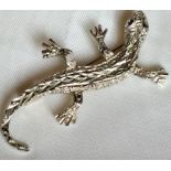 Silver Vintage Lizard Brooch with sparkly onyx eyes 4.10 grams