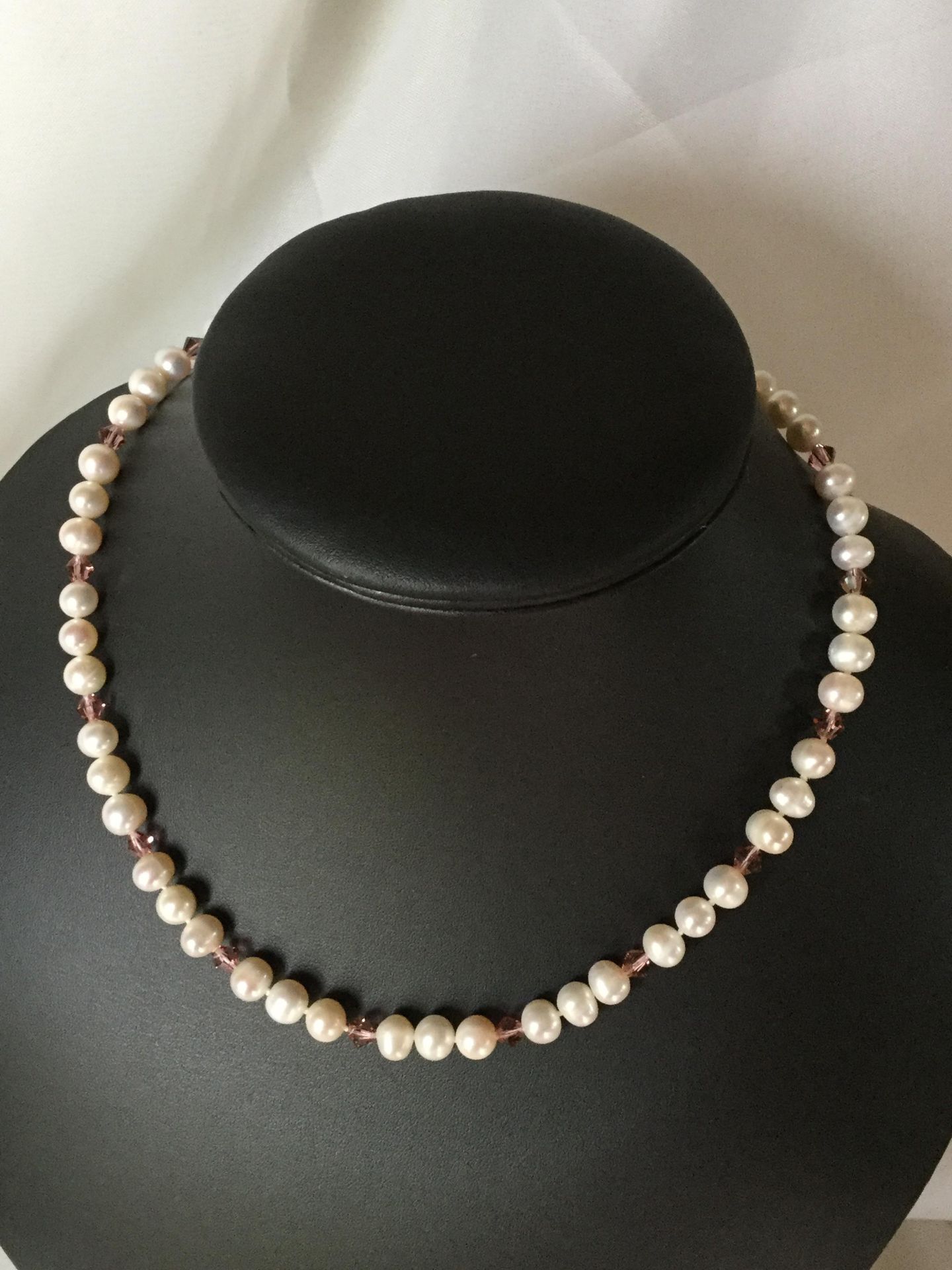 Freshwater Cultured Pearl with Vintage Rose Swarovski éléments necklace 925 silver clasp - Image 5 of 8