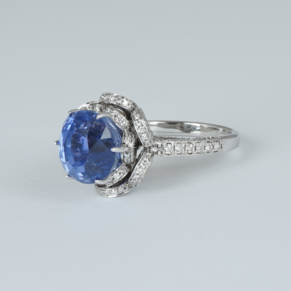 14 K / 585 White Gold Blue Sapphire (IGI Certified) & Diamond Ring - Image 2 of 8