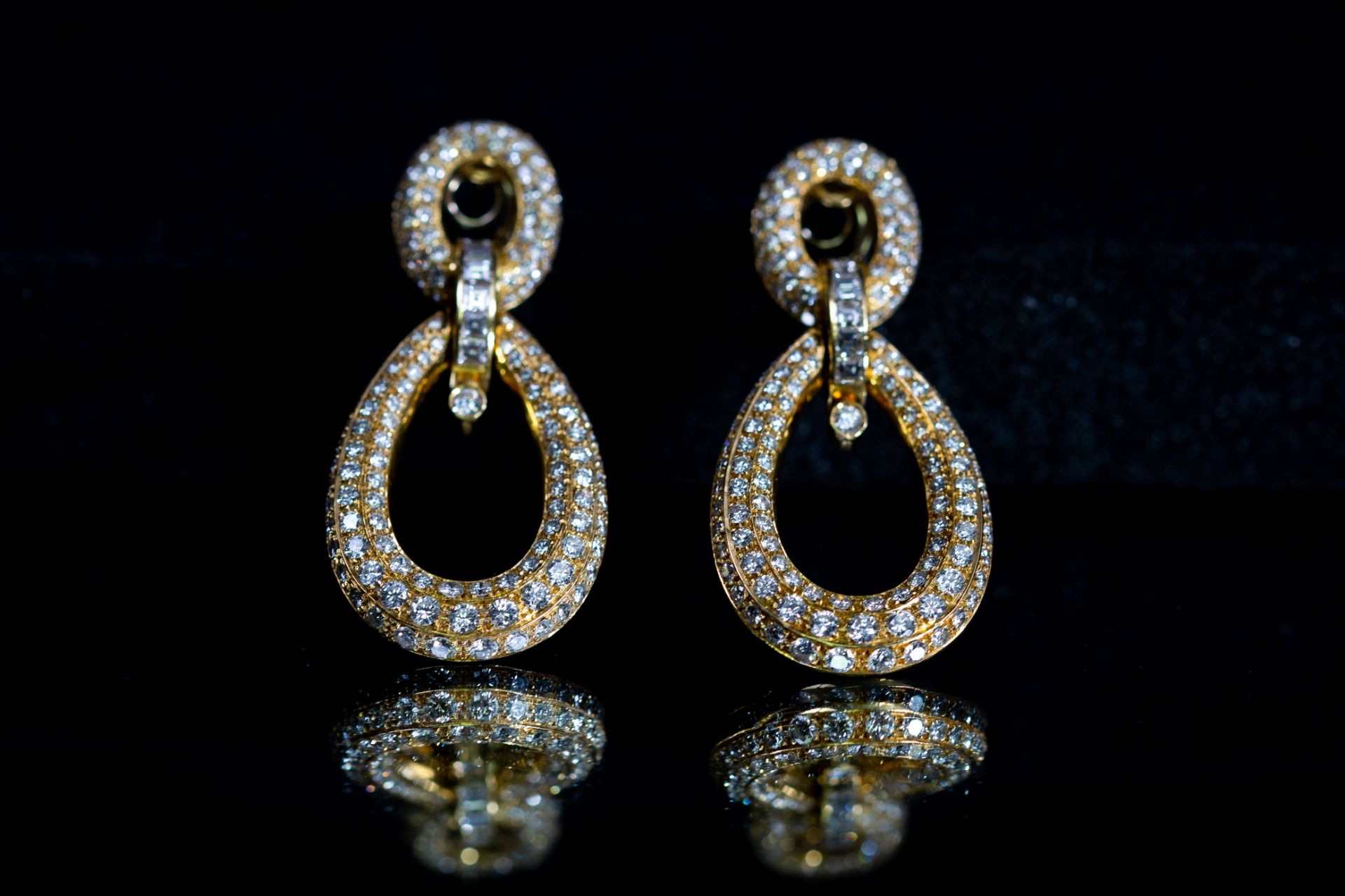 Beautiful Bespoke pendant earrings, 18k yellow gold, set with 4.6cts of VS clarity diamonds - Image 15 of 16
