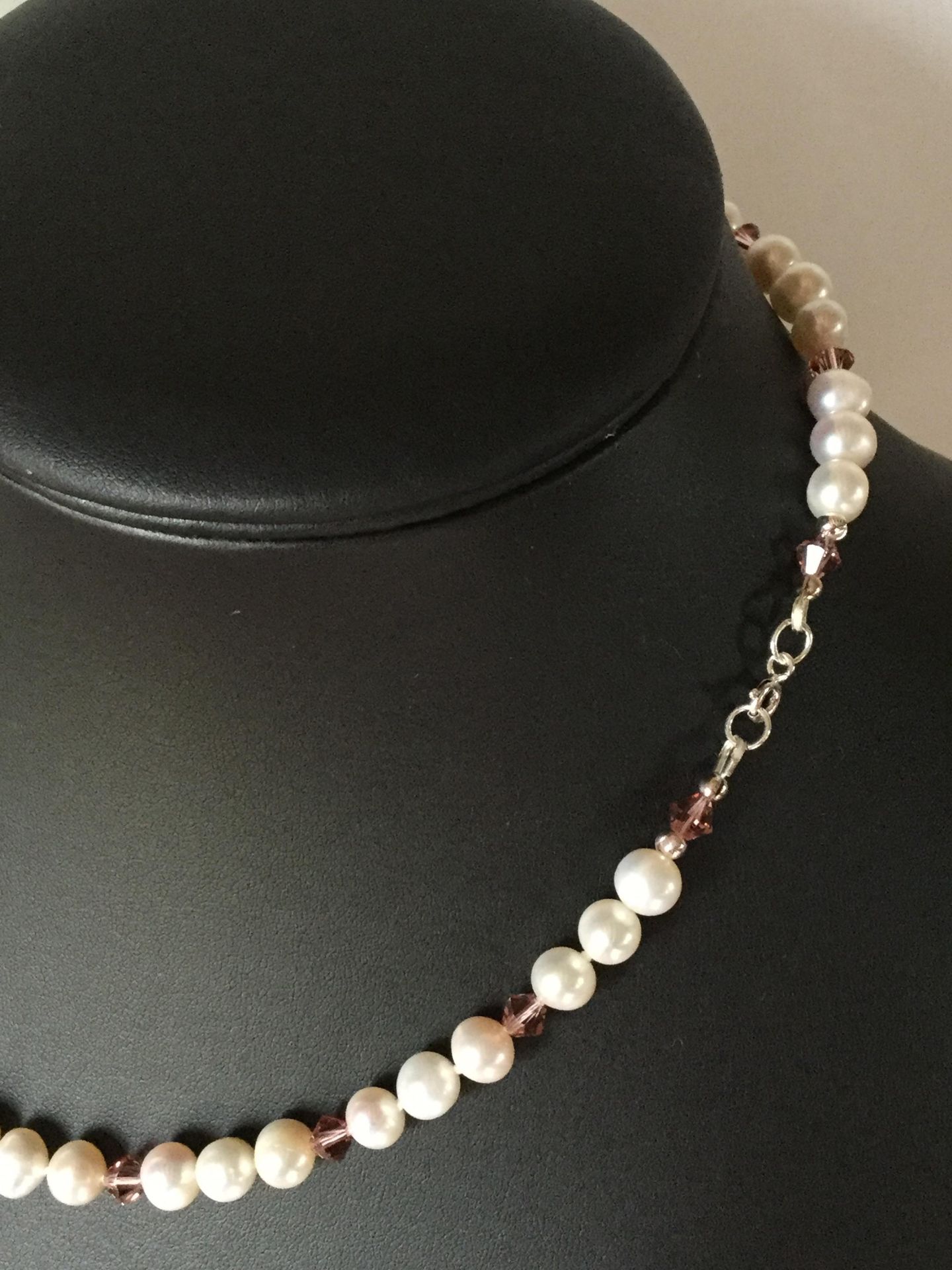 Freshwater Cultured Pearl with Vintage Rose Swarovski éléments necklace 925 silver clasp - Image 2 of 8