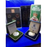1971 Proof Set and Two Crowns and a 1985 £1 coin