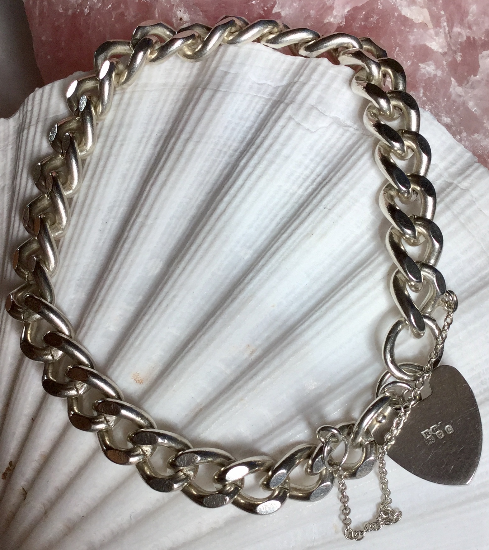 English Vintage 925 Silver Charm Bracelet Heart Clasp English Hallmarks 30.89 grams - Image 3 of 5