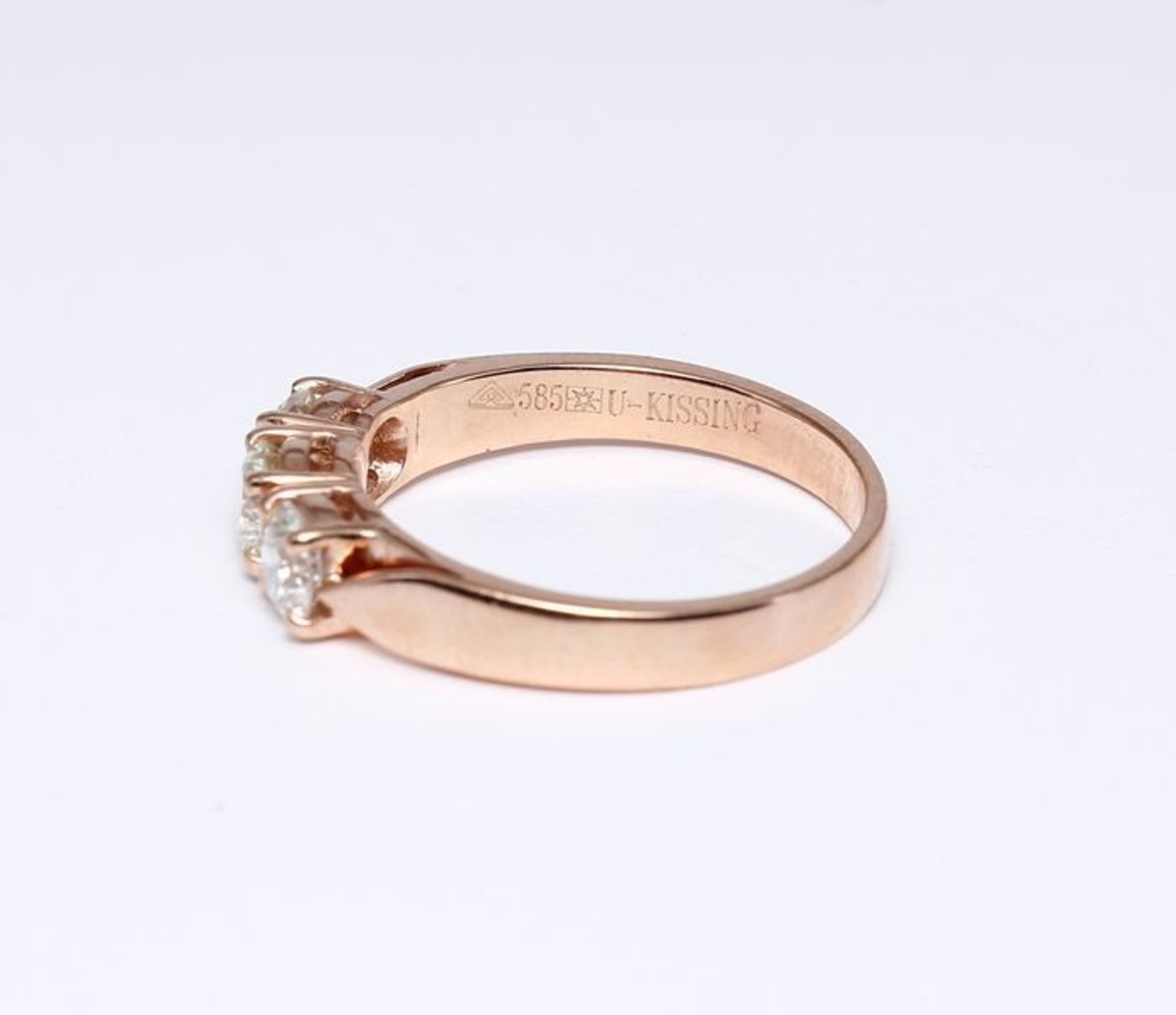 IGI Certified 14 K / 585 Rose Gold Trilogy Solitaire Diamond Ring - Image 4 of 6