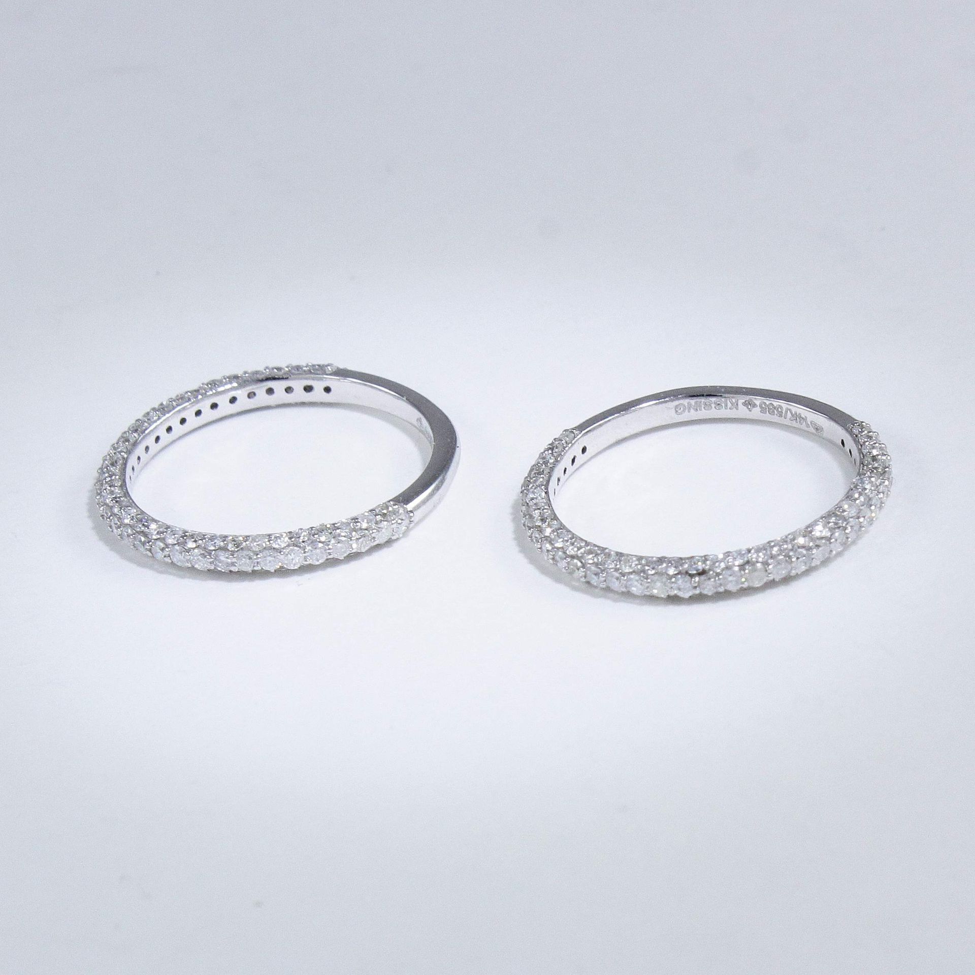 14 K / 585 Set of 2 White Gold Diamond Band Rings - Image 2 of 8