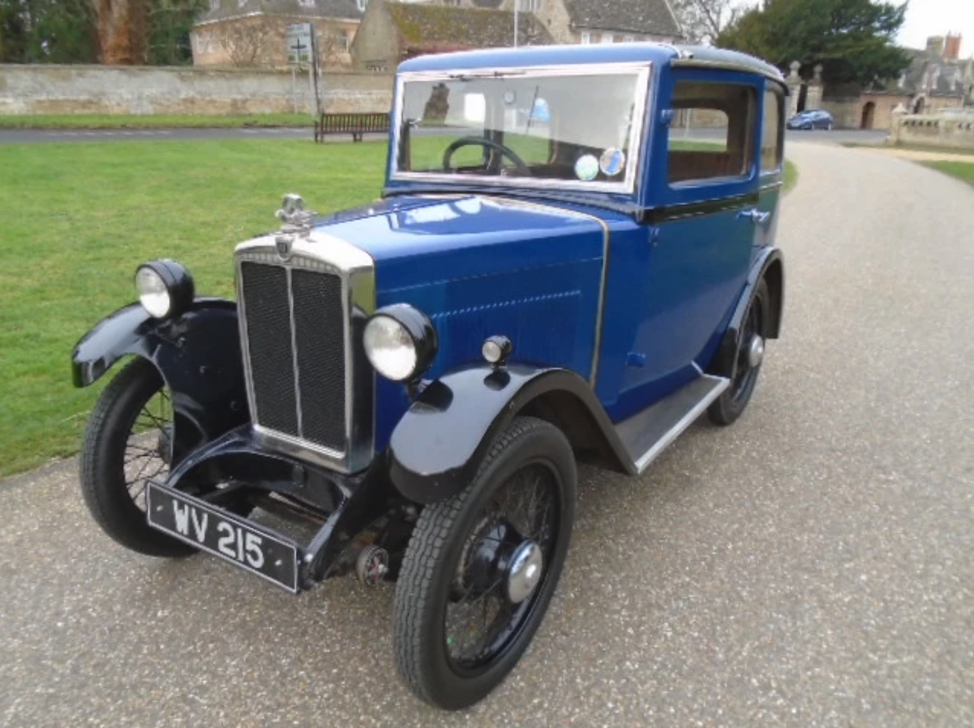 1931 Morris Minor, previous body off frame resto. - Bild 2 aus 6