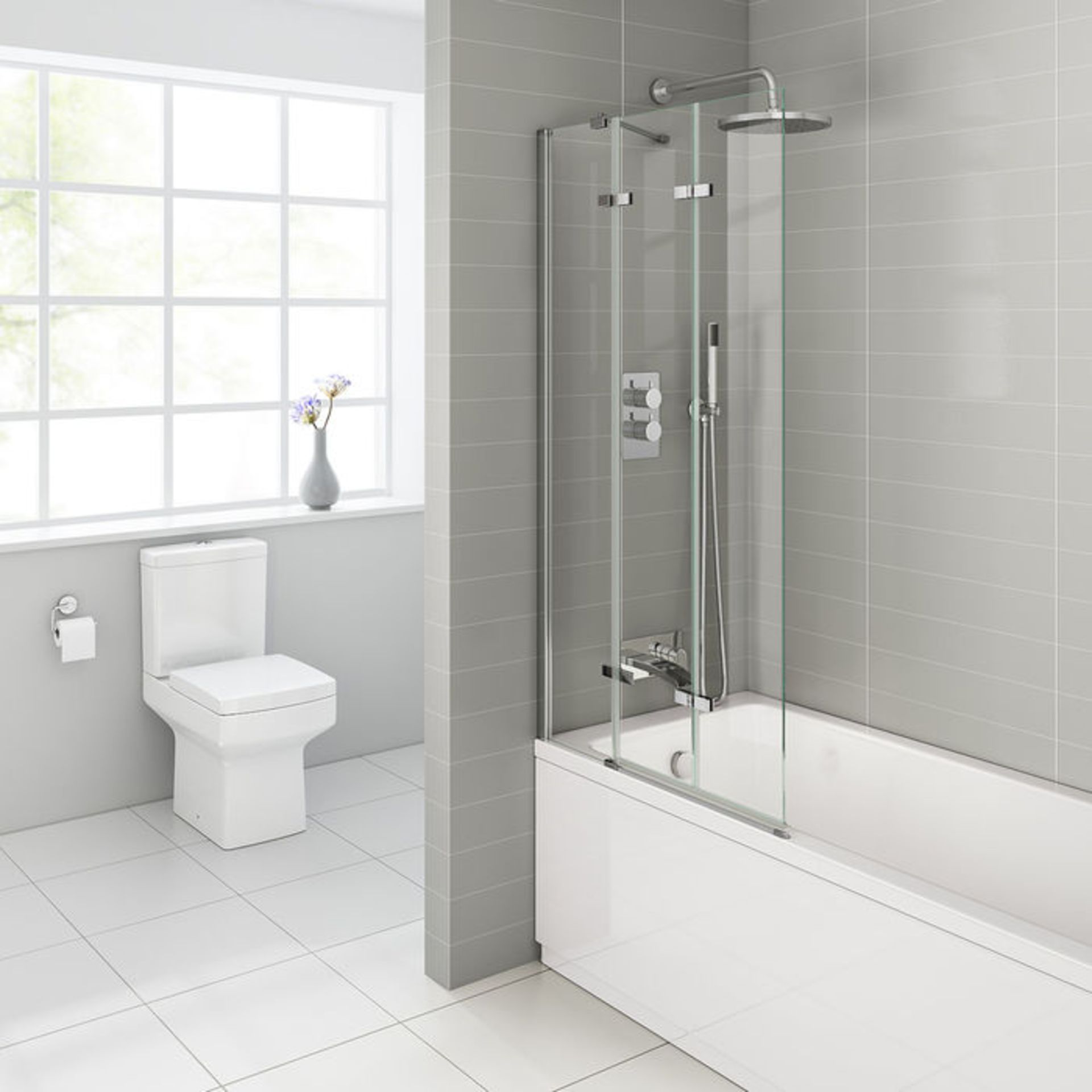 (EY34) 800mm Left Hand Folding Bath Screen - 6mm. RRP £189.99. EasyClean glass - Our glass has - Image 3 of 3