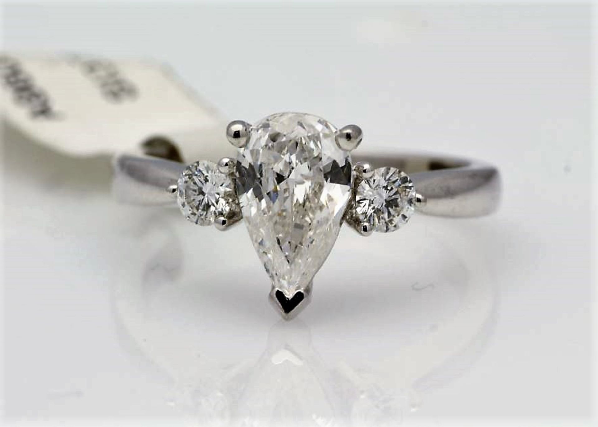 18k White Gold Three Stone Claw Set Diamond Ring 1.19