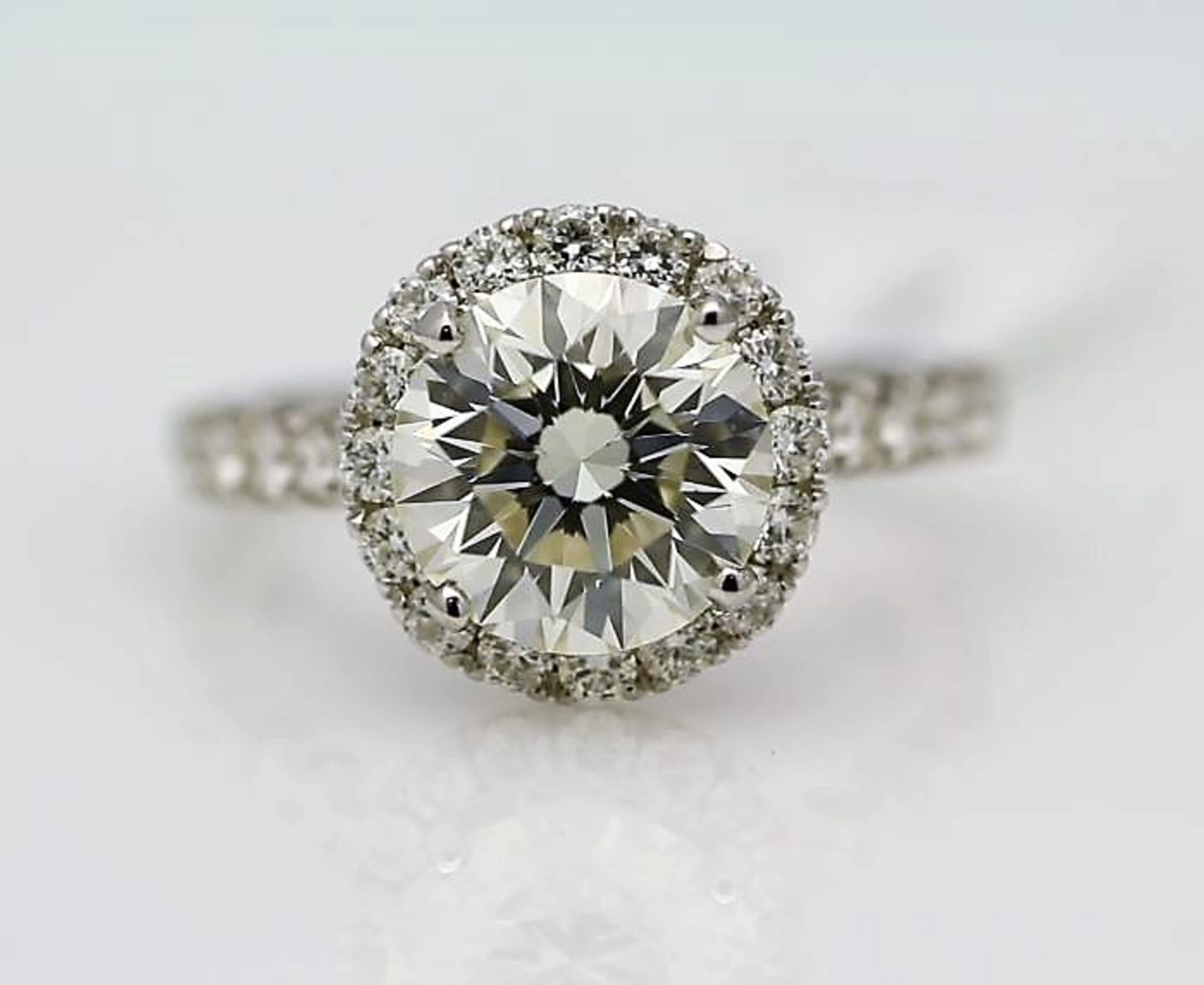 18k White Gold Single Stone With Halo Setting Ring 3.85