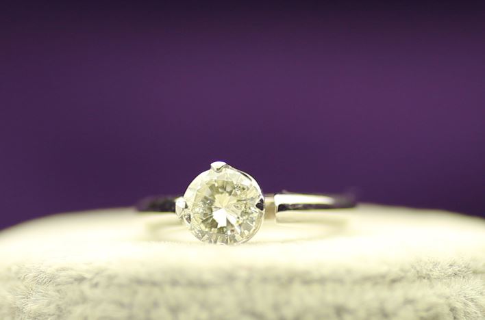 18k White Gold Single Stone Prong Set Diamond Ring 1.20
