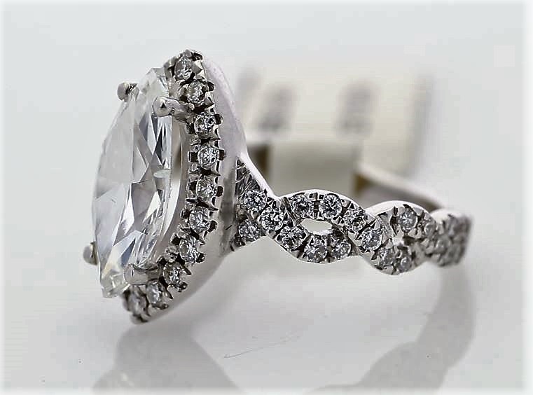 18k White Gold Single Stone With Halo Setting Ring 2.02 - Image 2 of 3