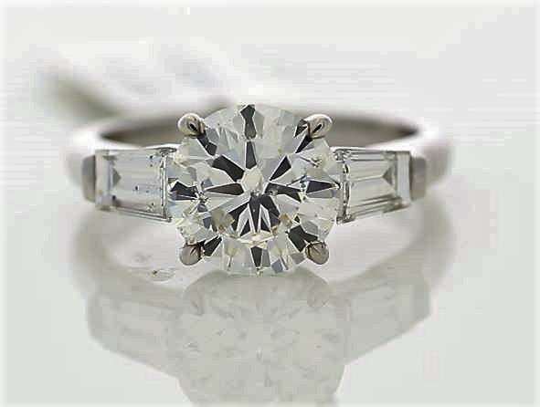 18k White Gold Single Stone Prong Set With Stone Set Shoulders Diamond Ring 2.85