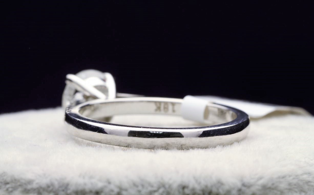 18k White Gold Single Stone Prong Set With Stone Set Shoulders Diamond Ring 1.40 - Image 3 of 4