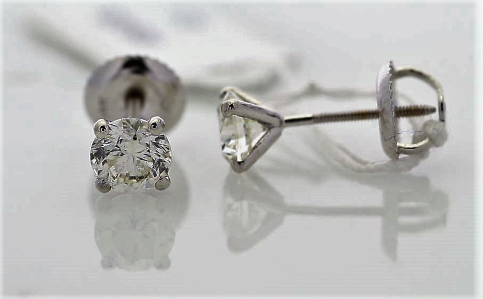 18k White Gold Single Stone Prong Set Diamond Earring 1.01