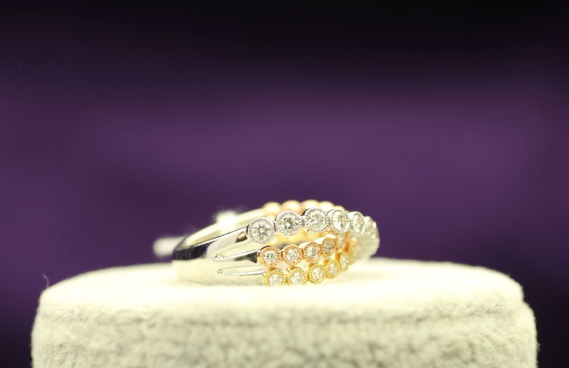18k White Gold Claw Set Semi Eternity Diamond Ring 0.79 - Image 3 of 4