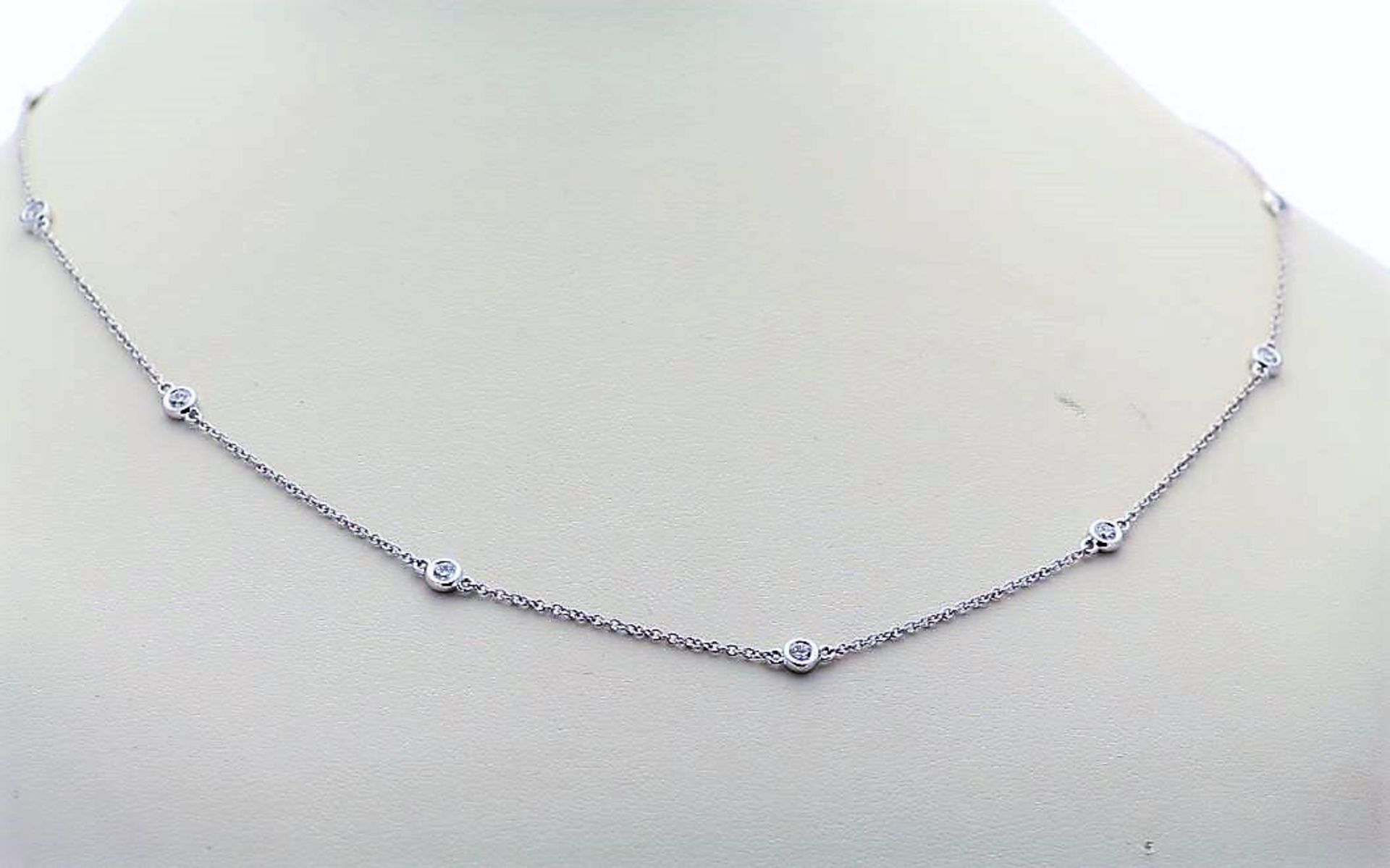 18k White Gold Rub Over Set Diamond Chain 0.46