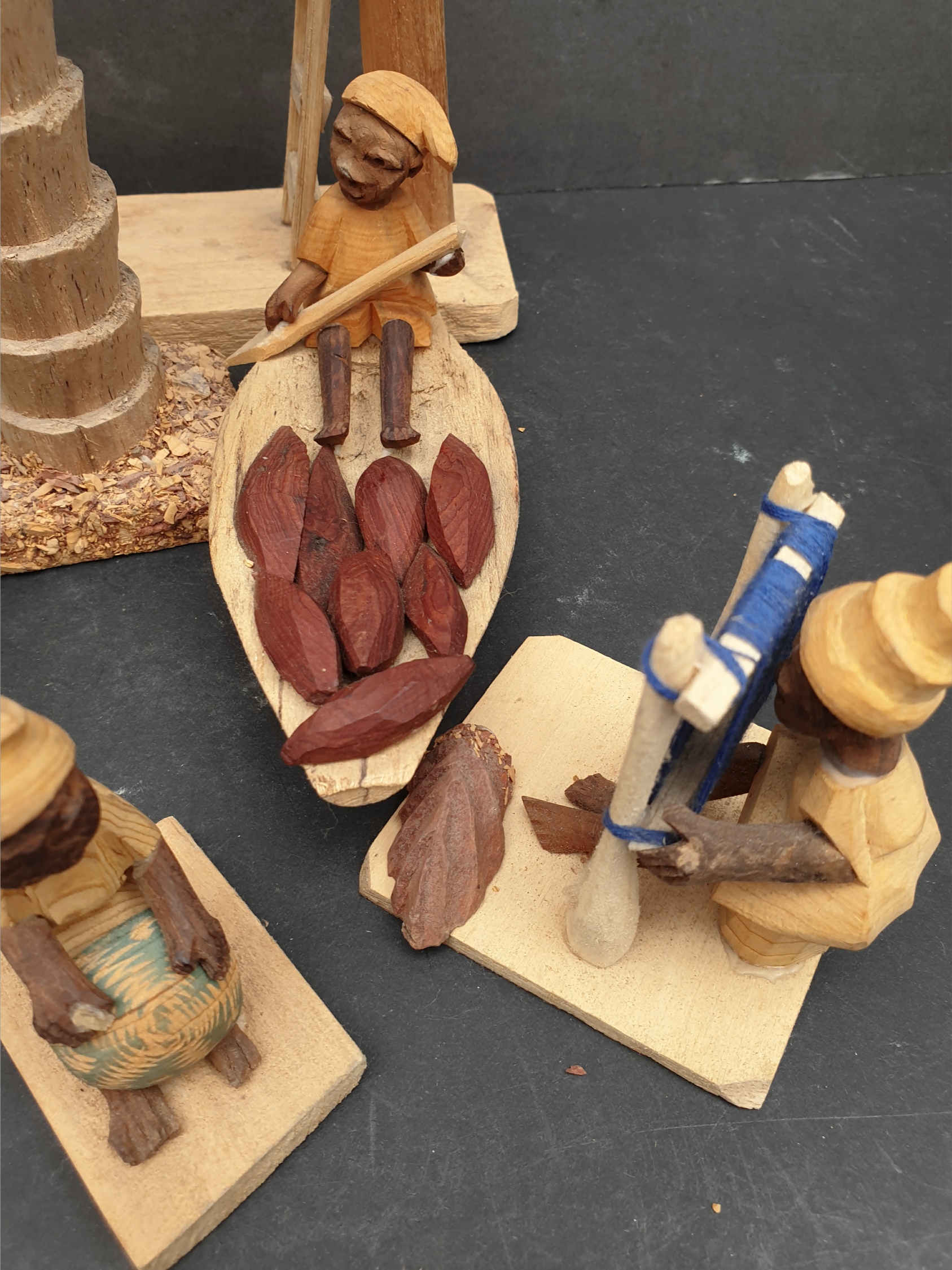 Vintage Retro Kitsch 6 x Hand Carved Wood East African Figures and Village Scene. The tallest - Image 3 of 4