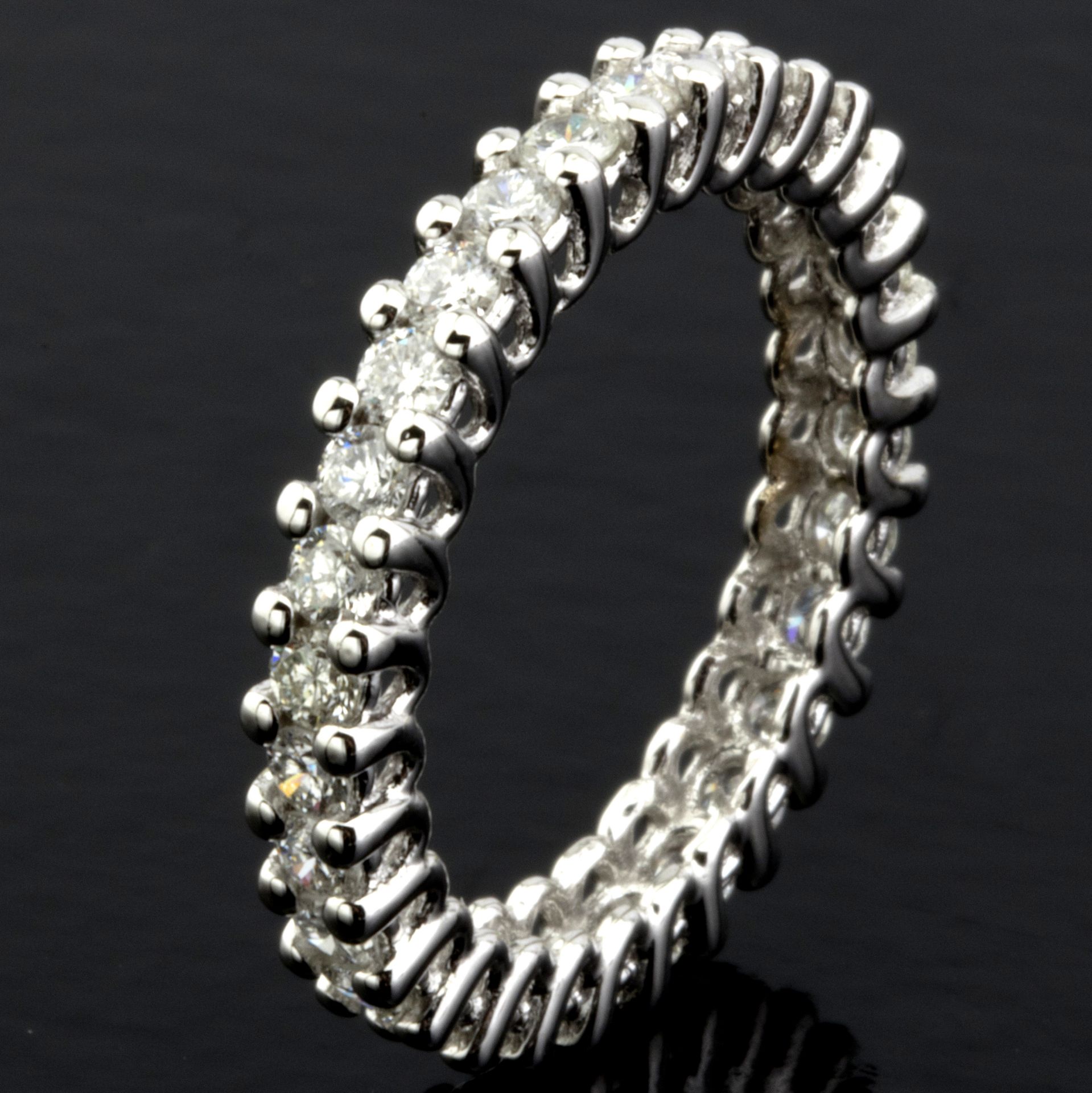 14K White Gold Eternity Ring 1,28 ct