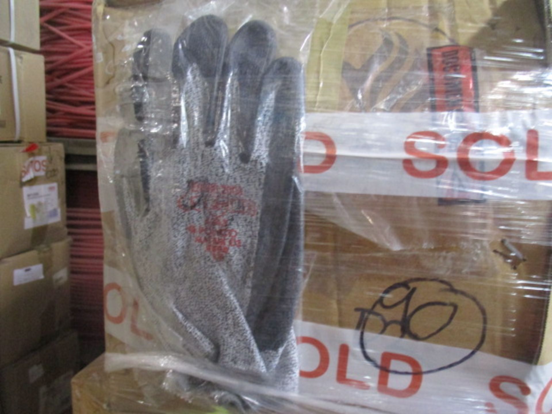 Appx 90 pairs of brand new workwear gloves
