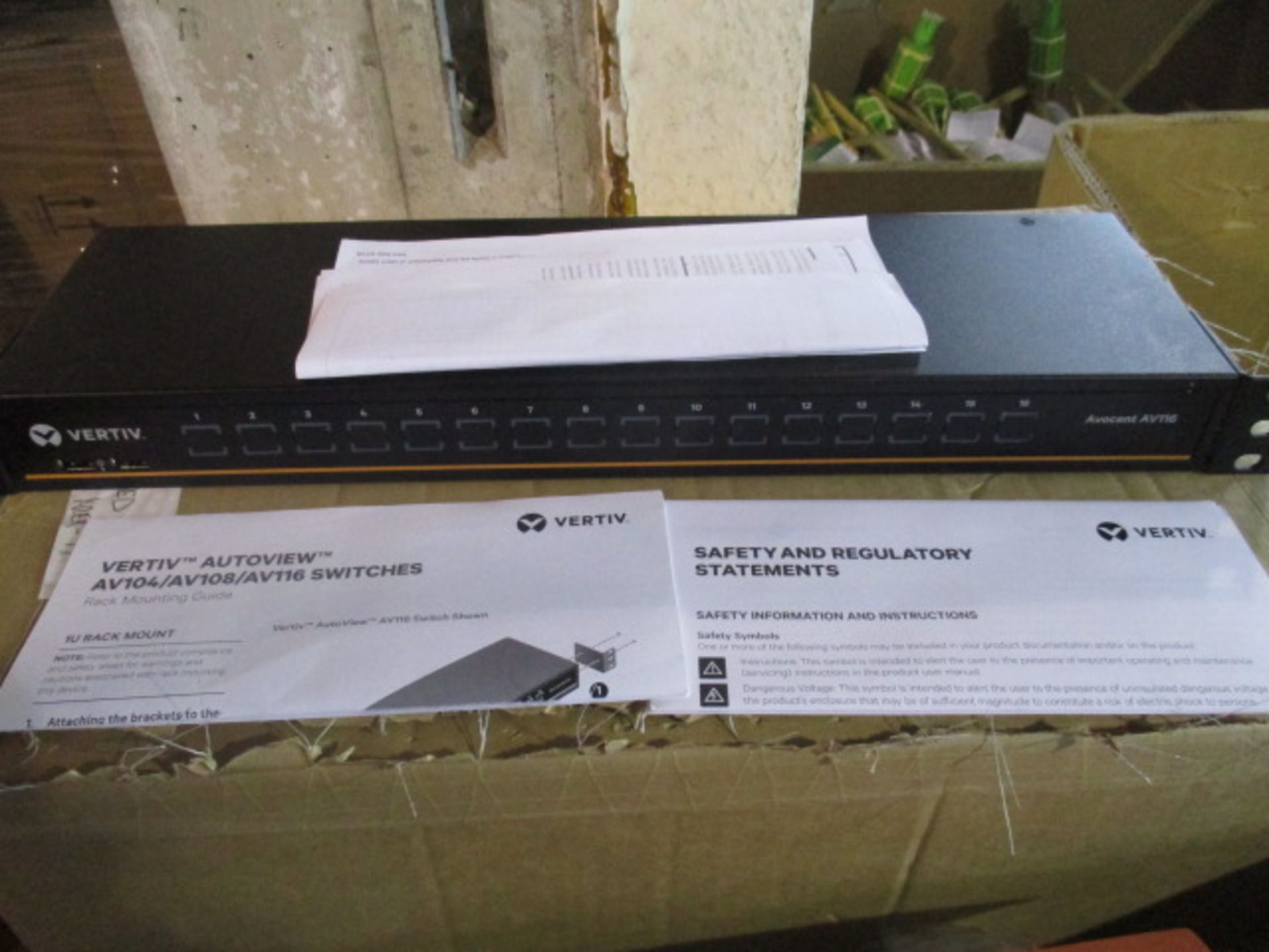 Vertiv Autoview Network Switch - B Grade - unused