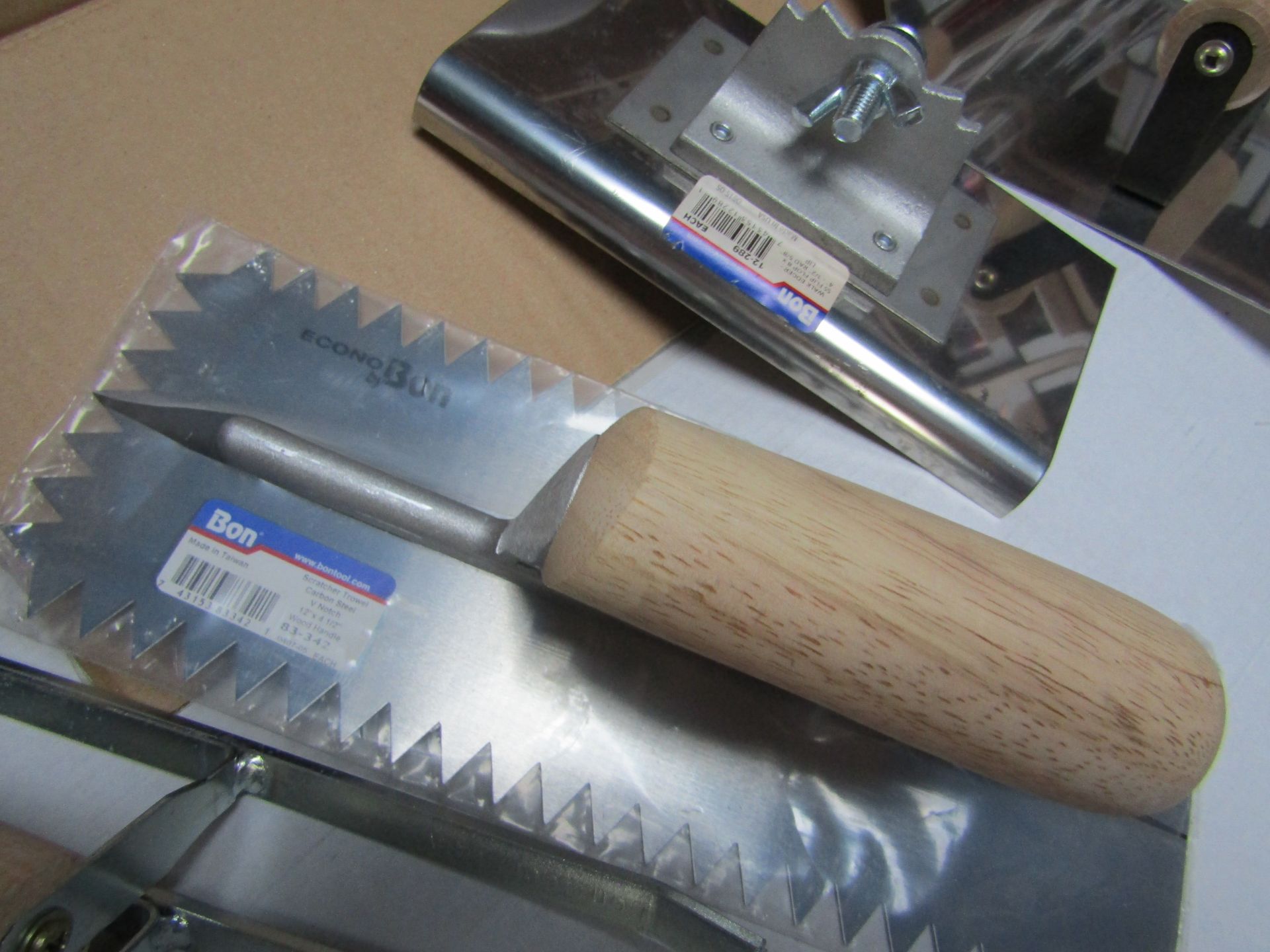 Box of Specialist Plasters Trowels & others. - Image 5 of 8