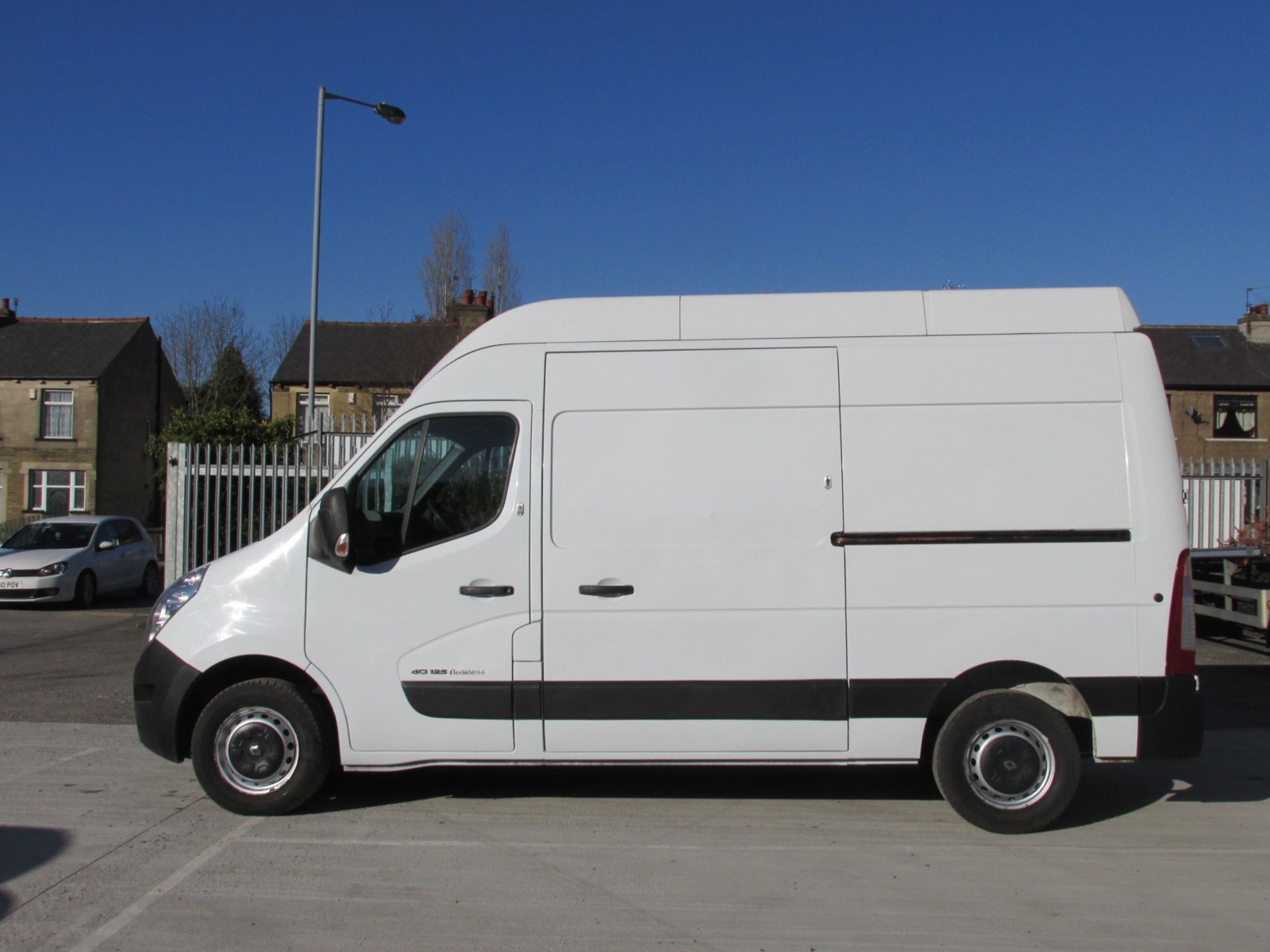 BN15 XNJ Renault Master MH35DCi 125High Roof Panel Van - 1 Owner - Image 2 of 20