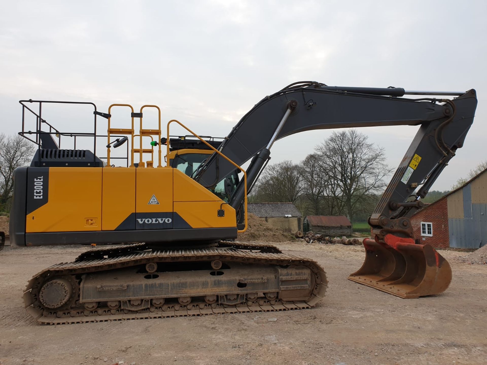 Volvo EC300EL Excavator