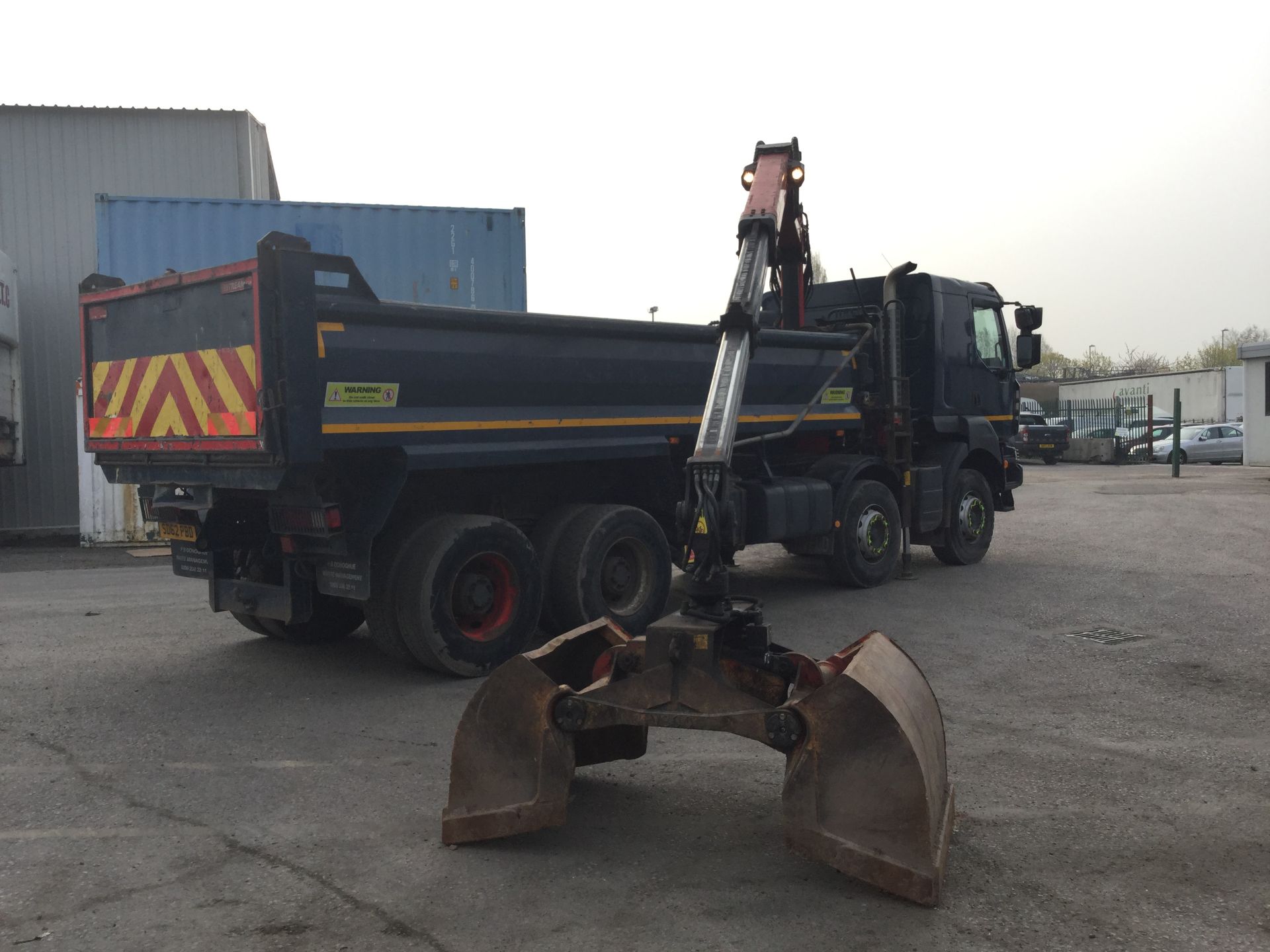 Renault Kerax Tipper Grab - Image 6 of 6