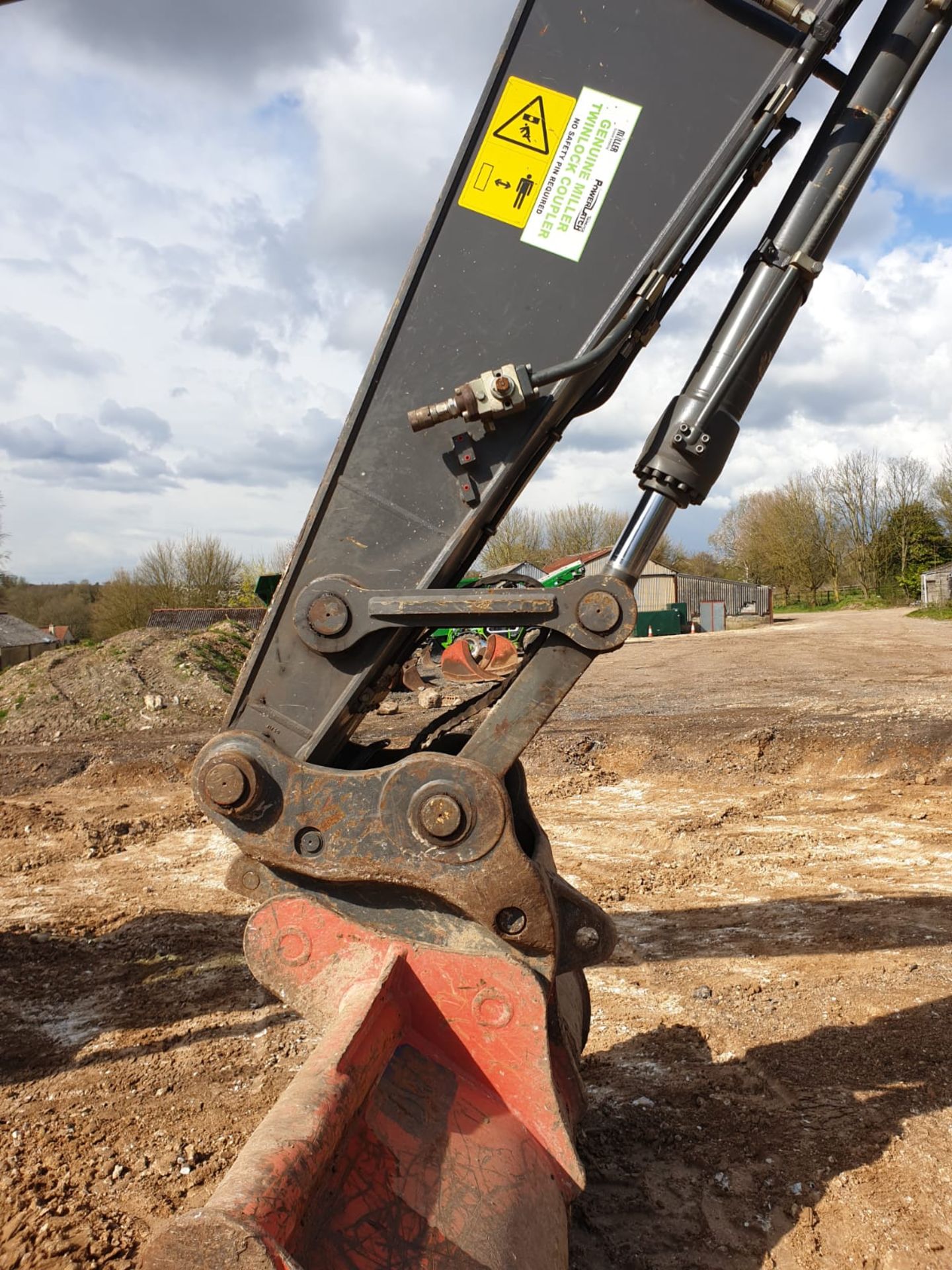 Volvo EC300EL Excavator - Image 11 of 22