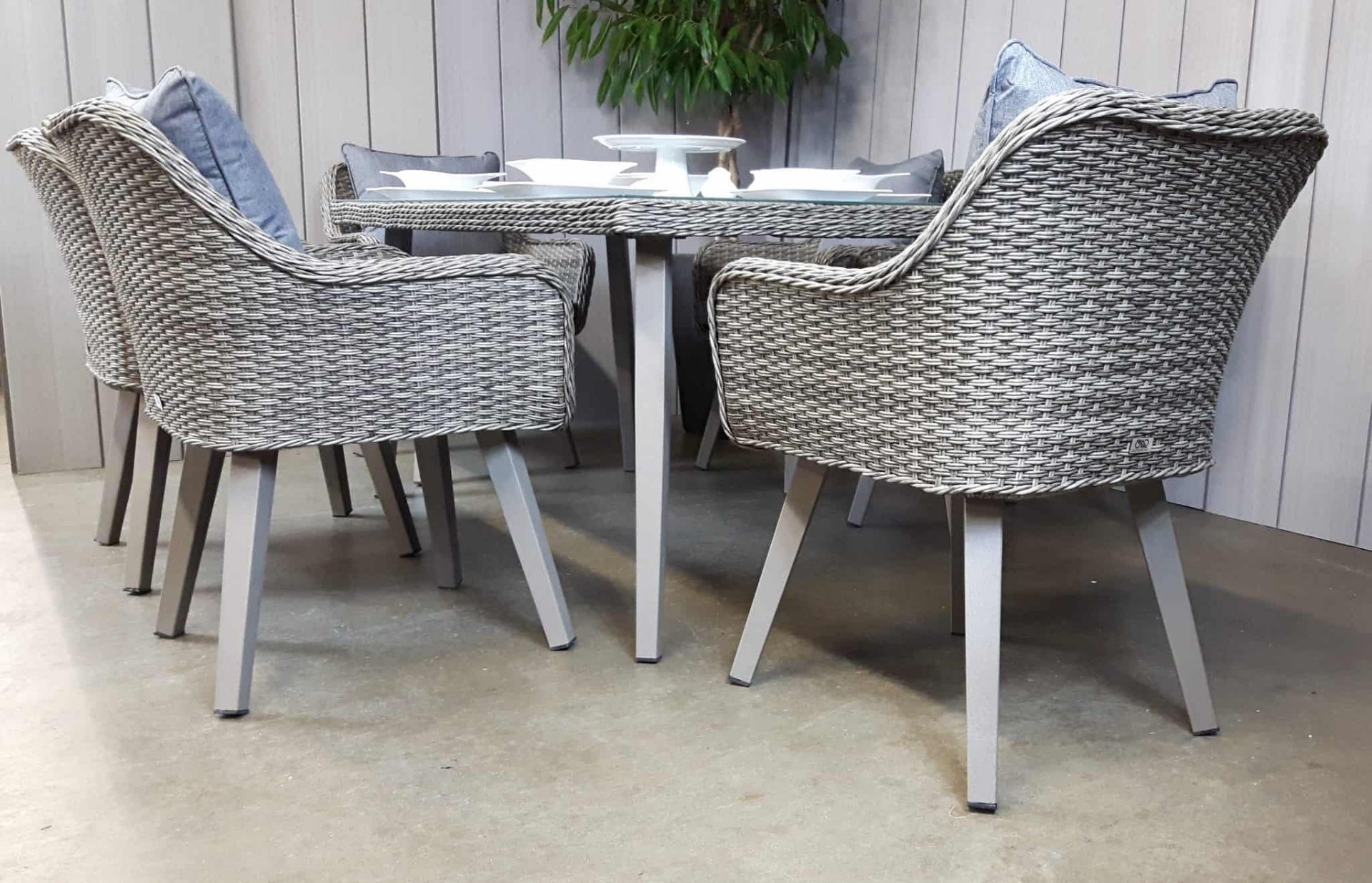 NEW 2019 Hardingham 7 Piece Contemporary All Weather Dining Set - Image 4 of 7