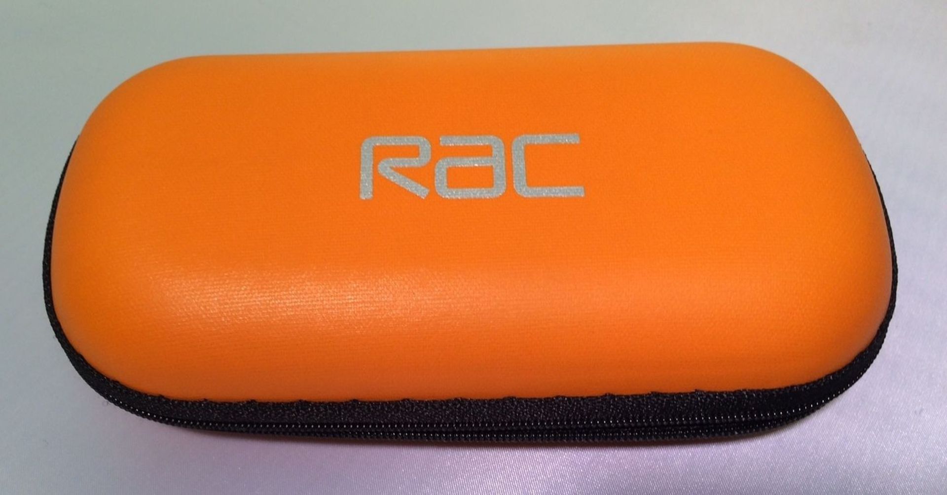 10 X RAC Aluminium Torch with 6 Extra Bright LED's Inc Batteries and Case no vat on lots - Image 4 of 4