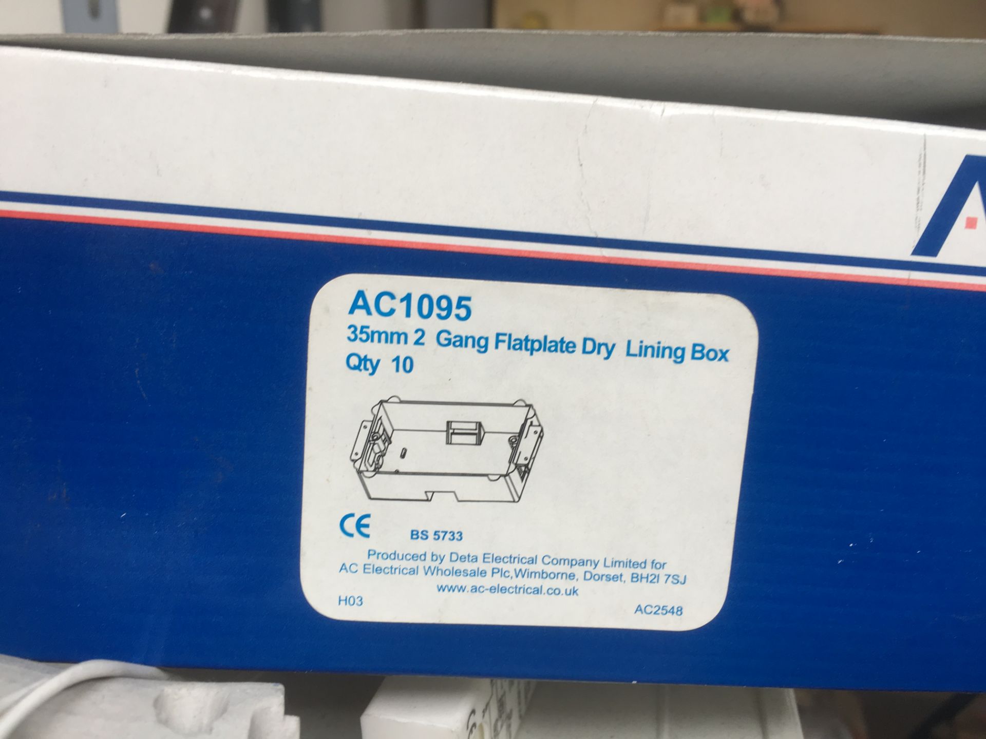 PACK OF 10 ACEL 35mm 2 GANG FLATPLATE DRYLINING BOX. NO VAT ON LOT
