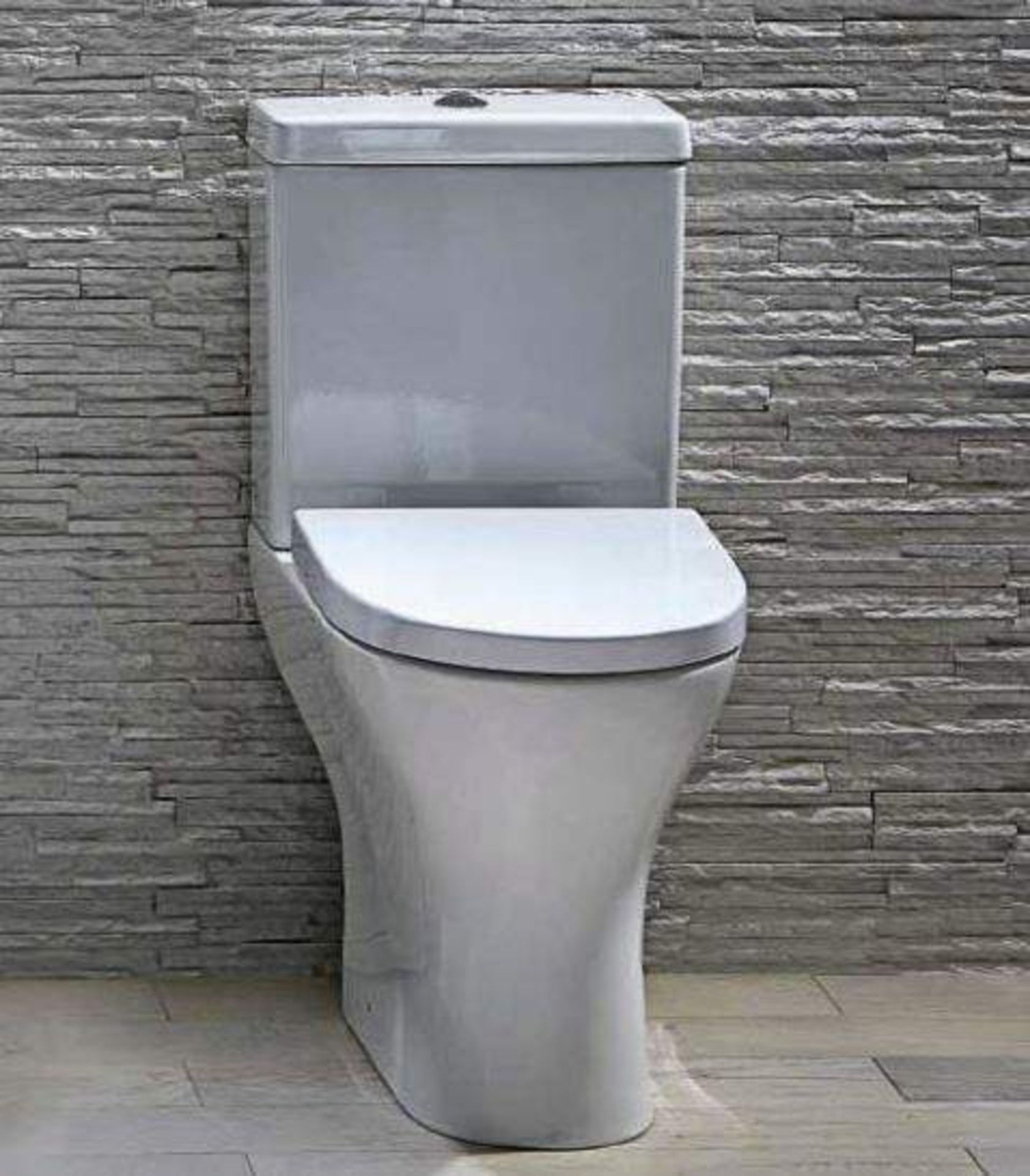 (SA16) Zili Close Coupled Toilet - Scudo The Scudo Zili close couple toilet will make a great - Image 2 of 3